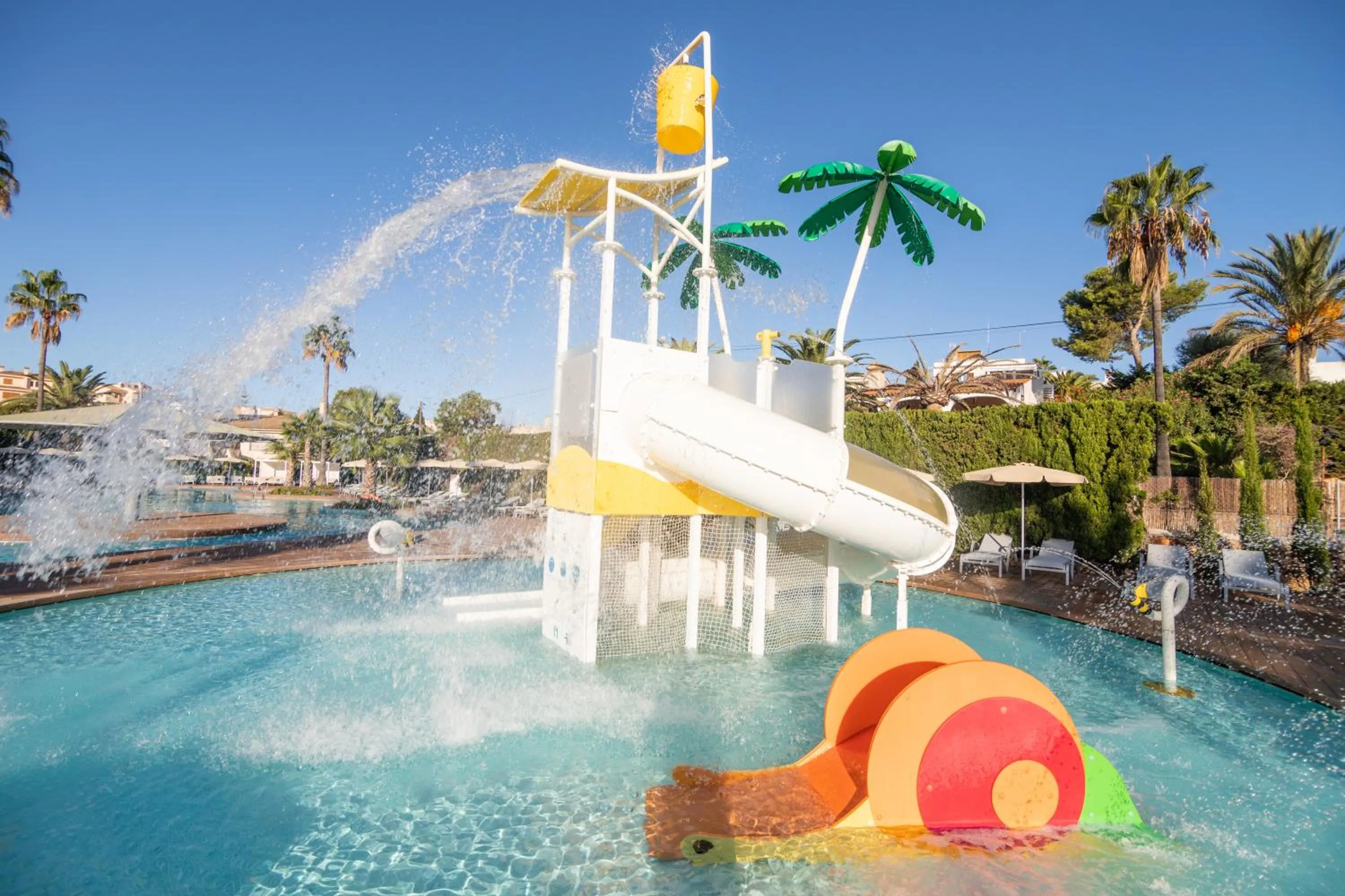 Aqua park in JS Portocolom Suites
