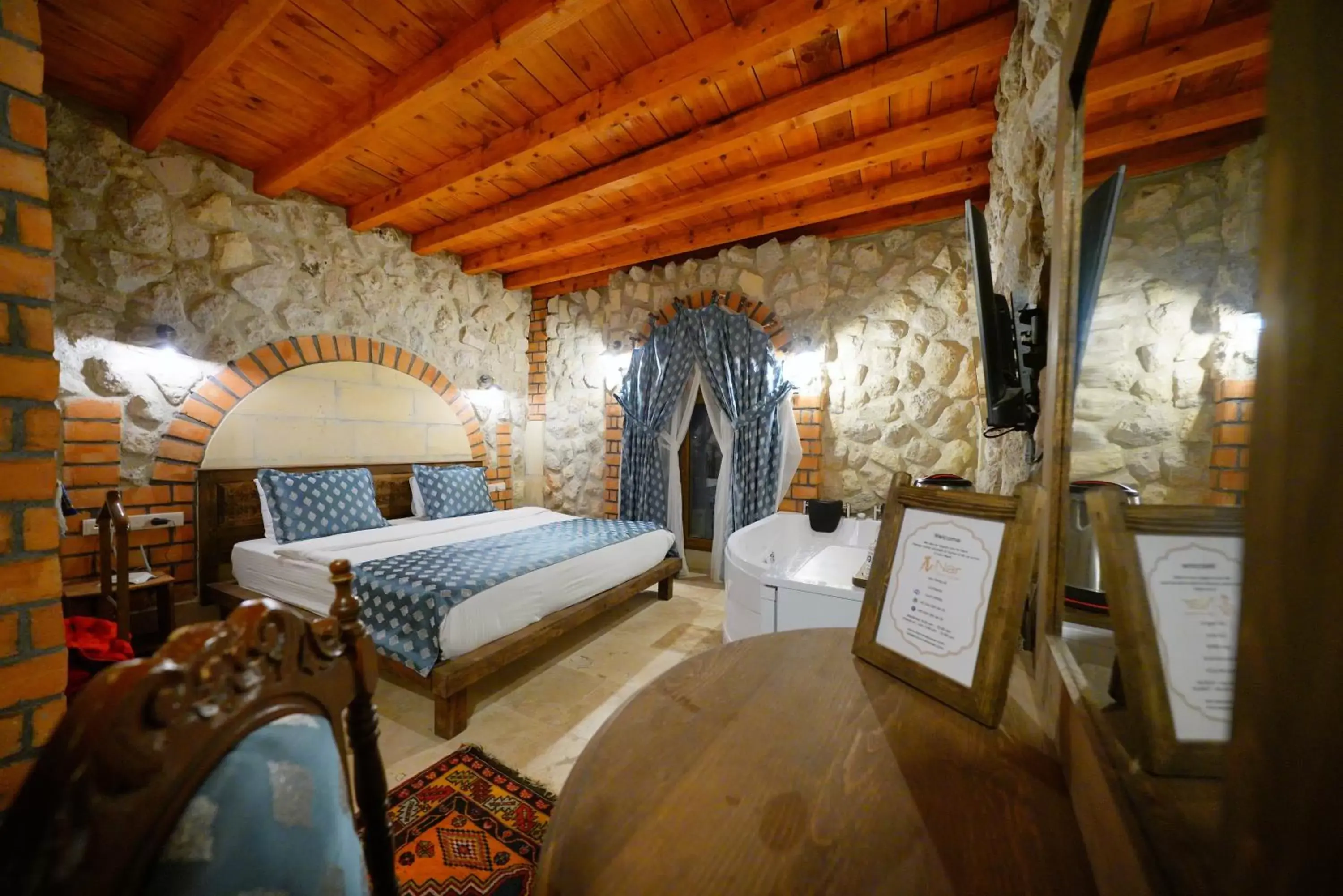 Deluxe Room in Cappadocia Nar Cave House & Swimming Pool Deluxe Room in Cappadocia Nar Cave House & Swimming Pool