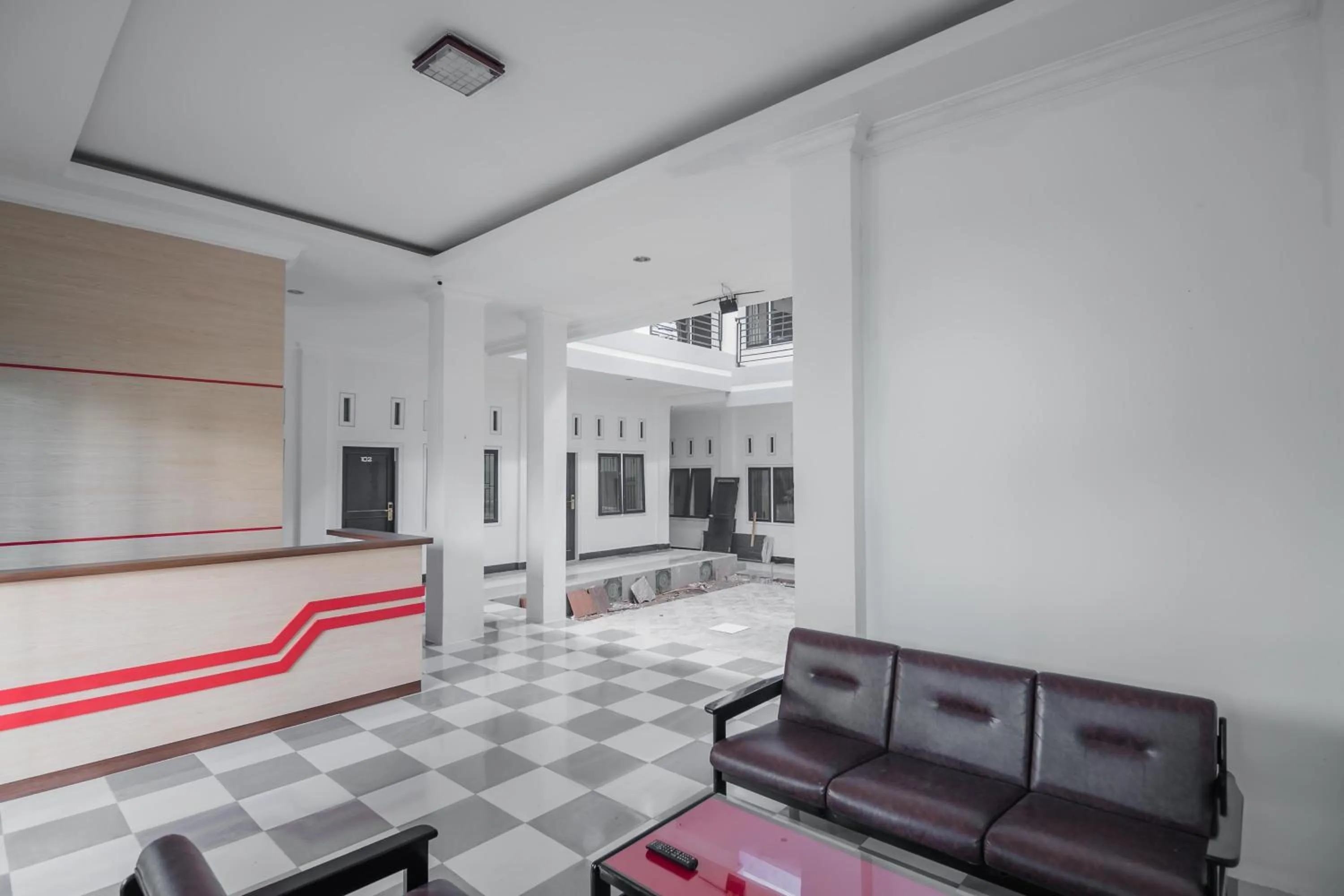 Lobby or reception in RedDoorz near Sultan Thaha Airport Jambi