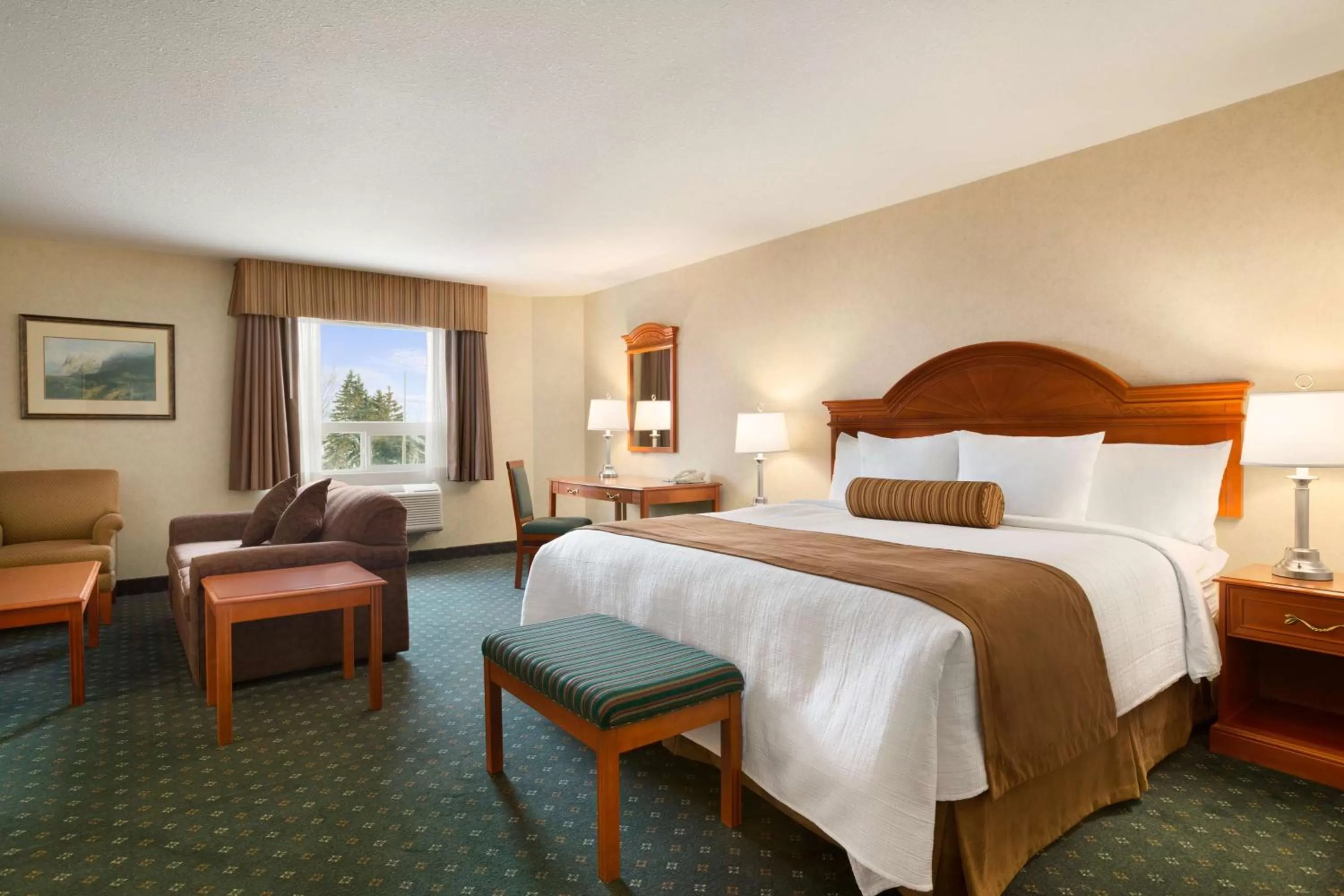 Photo of the whole room, Bed in Travelodge by Wyndham Strathmore