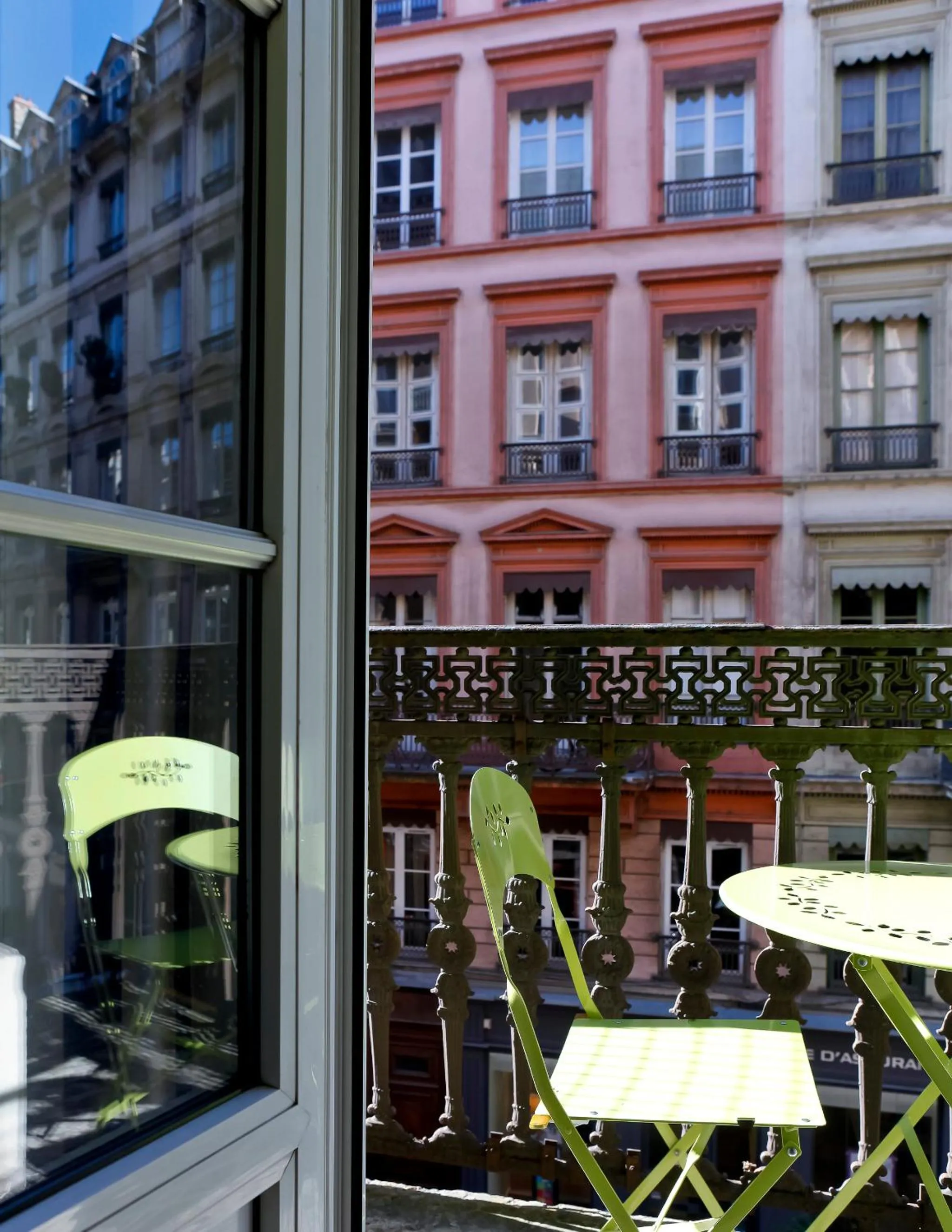 View (from property/room) in Hôtel du Dauphin