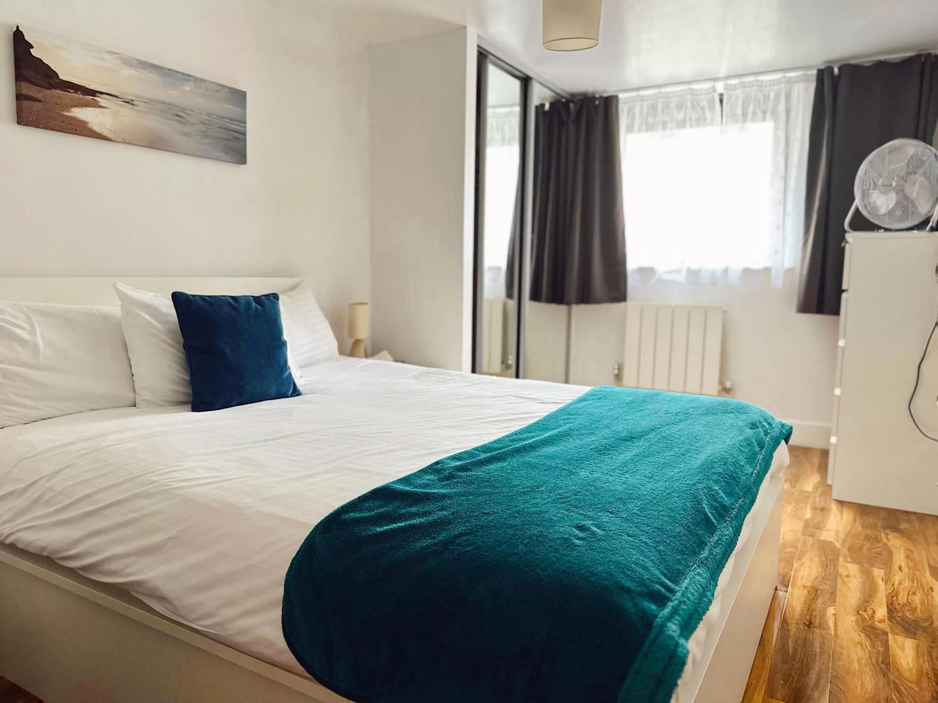 Bed in Canary Wharf - Luxury Apartments