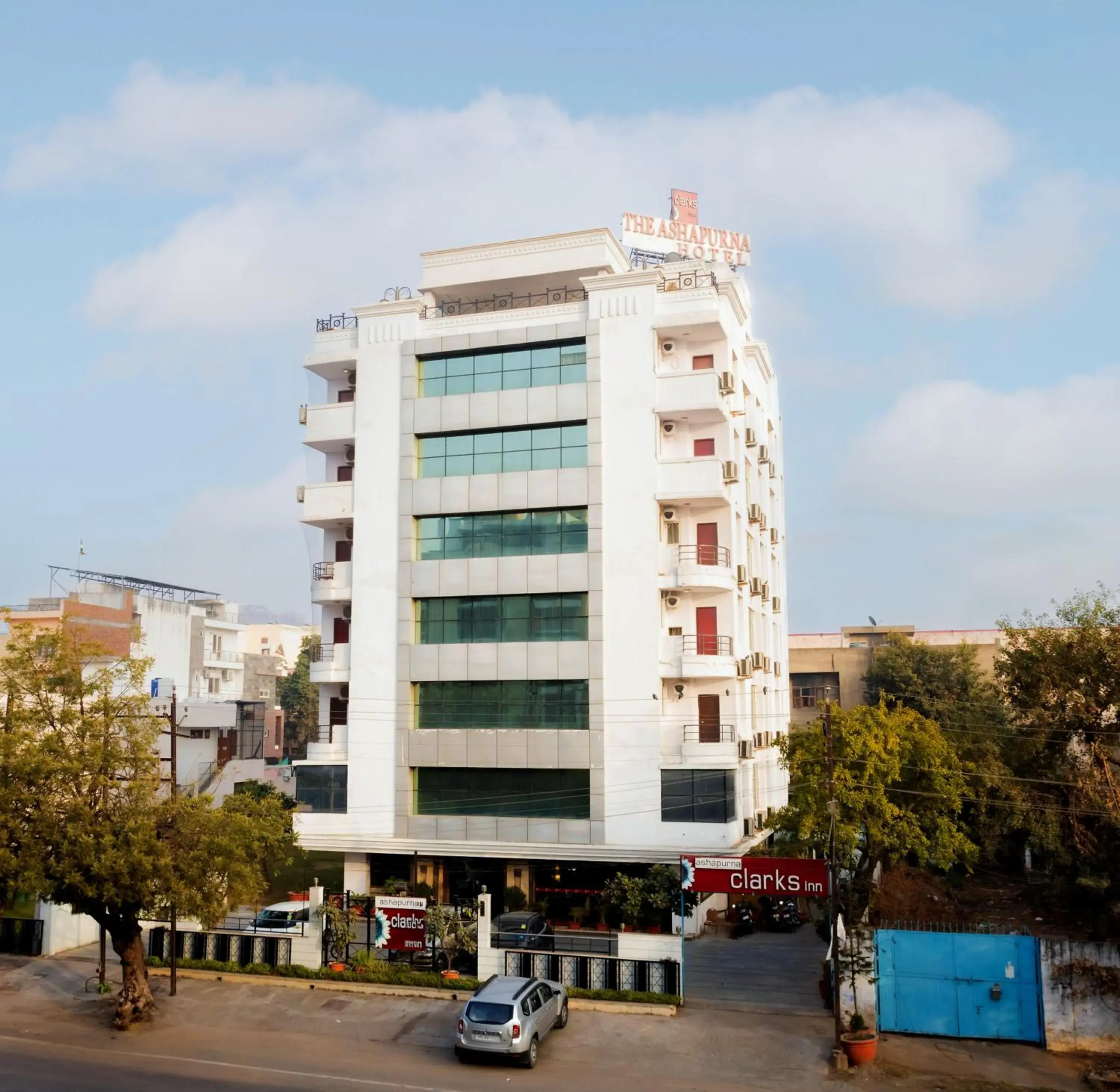 Property Building in Hotel Clarks Inn Jaipur, Banipark Property Building in Hotel Clarks Inn Jaipur, Banipark