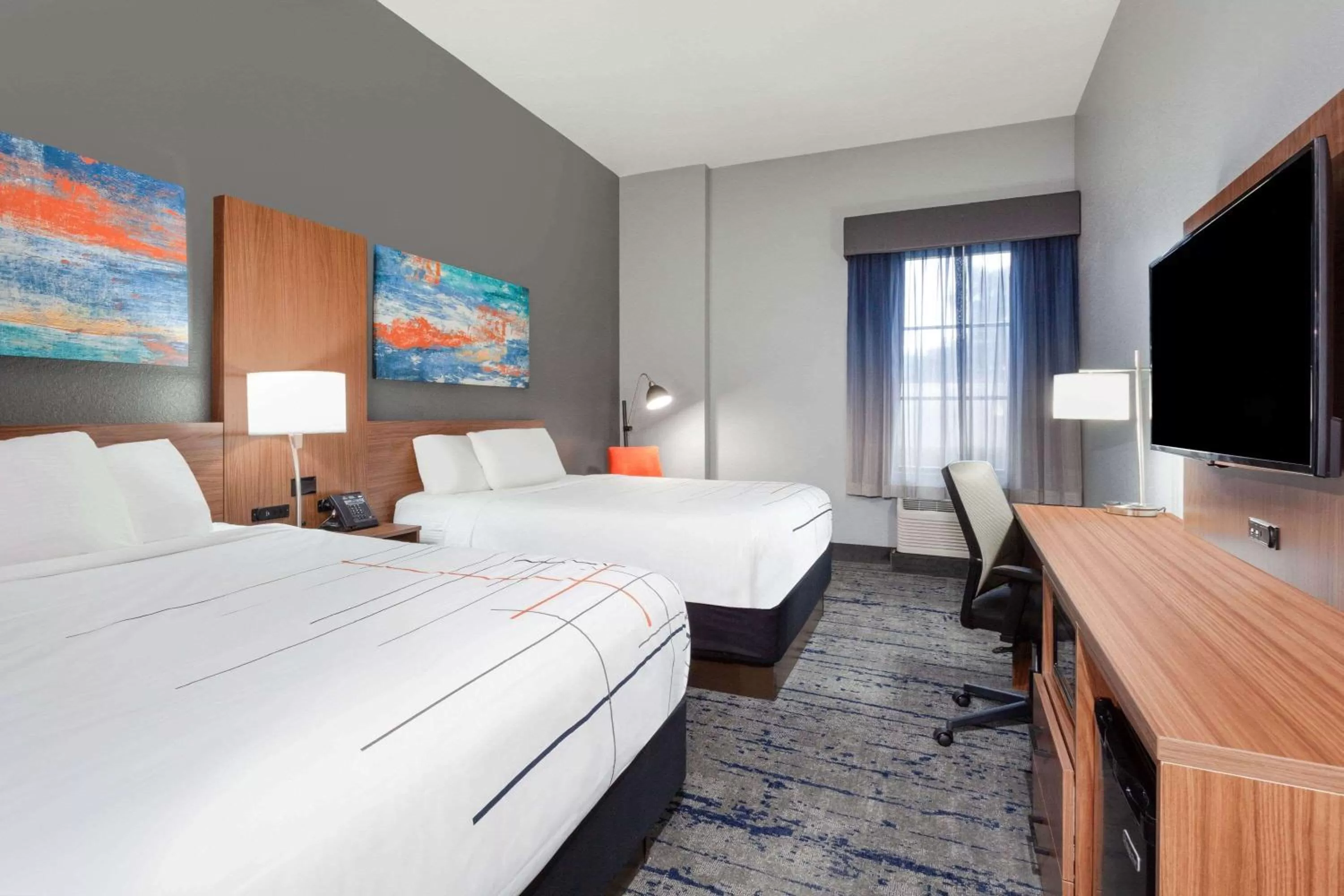 Photo of the whole room in La Quinta by Wyndham St. Petersburg Northeast *Newly Renovated