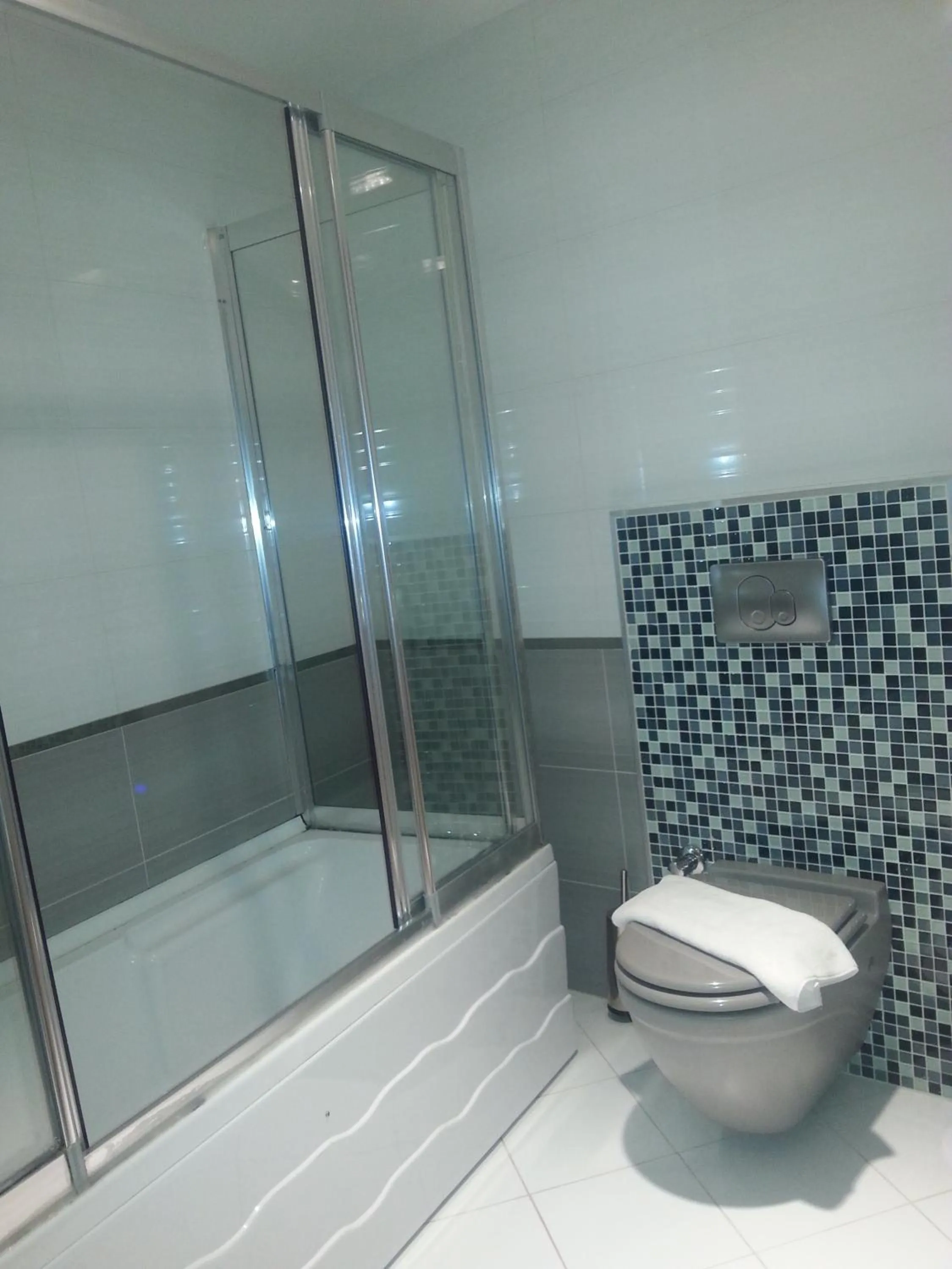 Photo of the whole room in Galata Palace Hotel