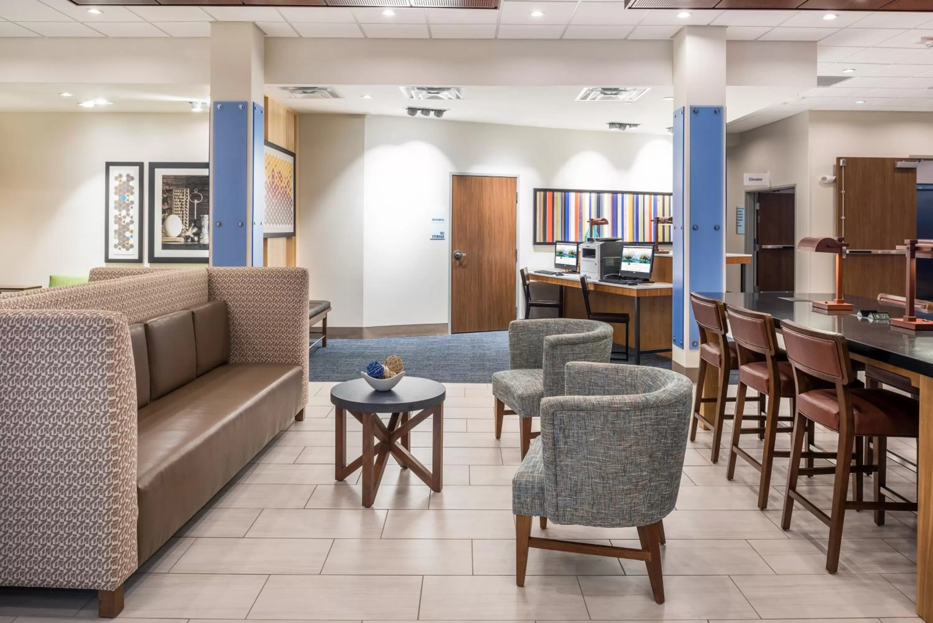 Property building in Holiday Inn Express & Suites St. Louis - Chesterfield by IHG