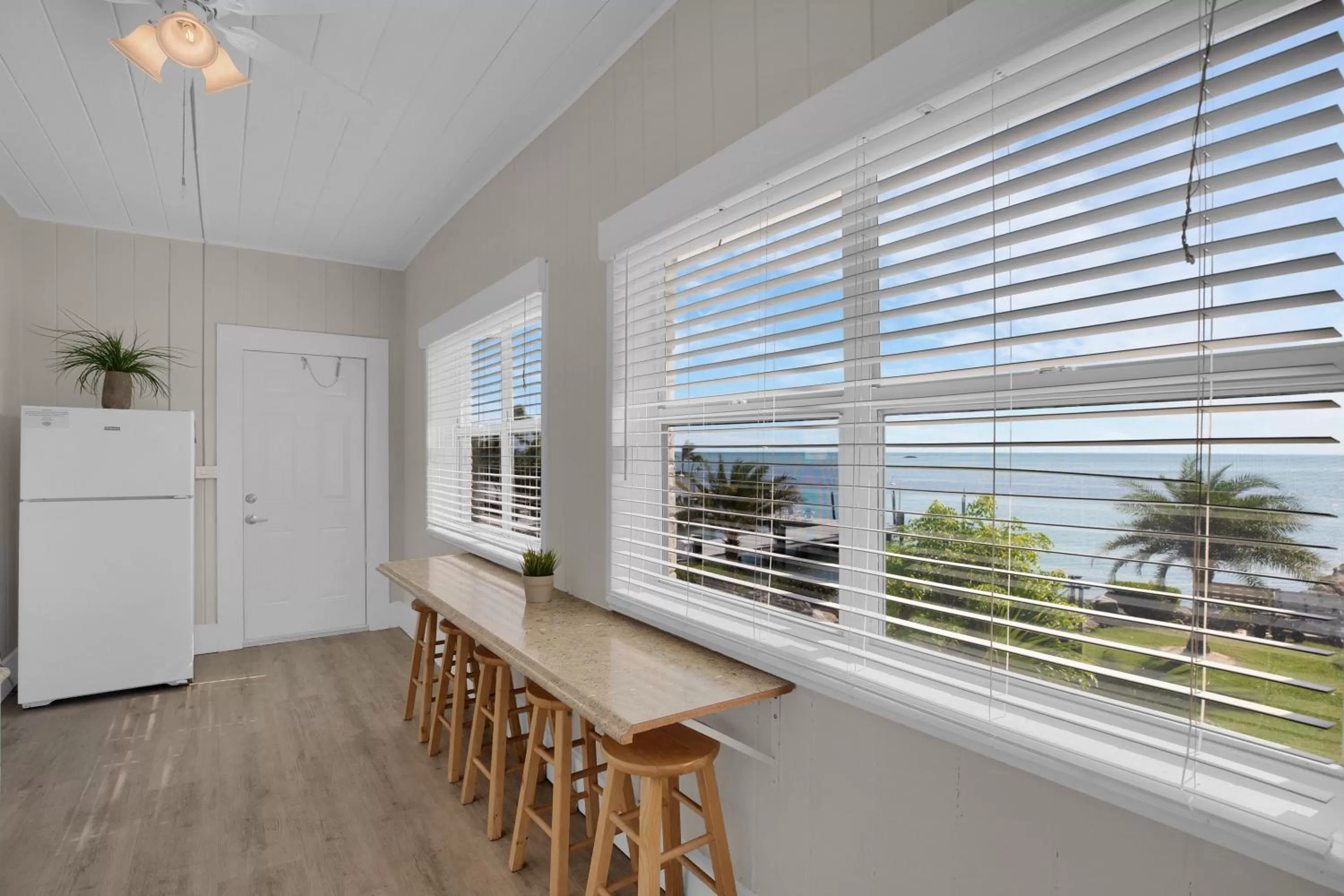 Kitchen or kitchenette in Seascape Resort & Marina