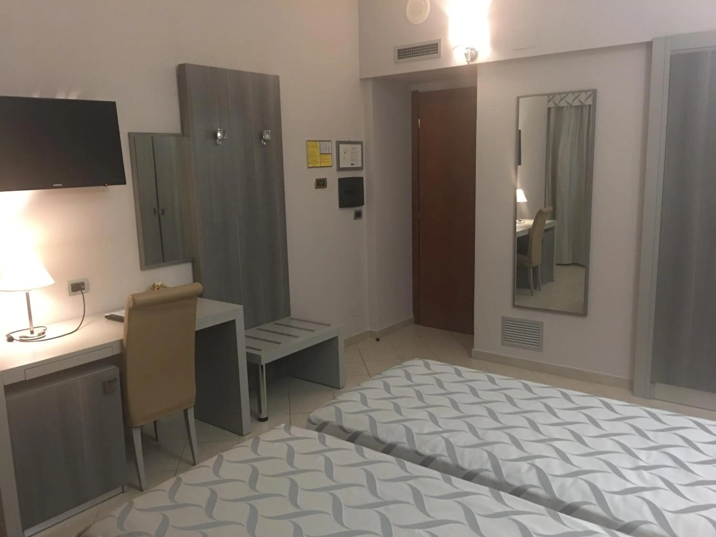 Bedroom, Bed in Hotel Niagara