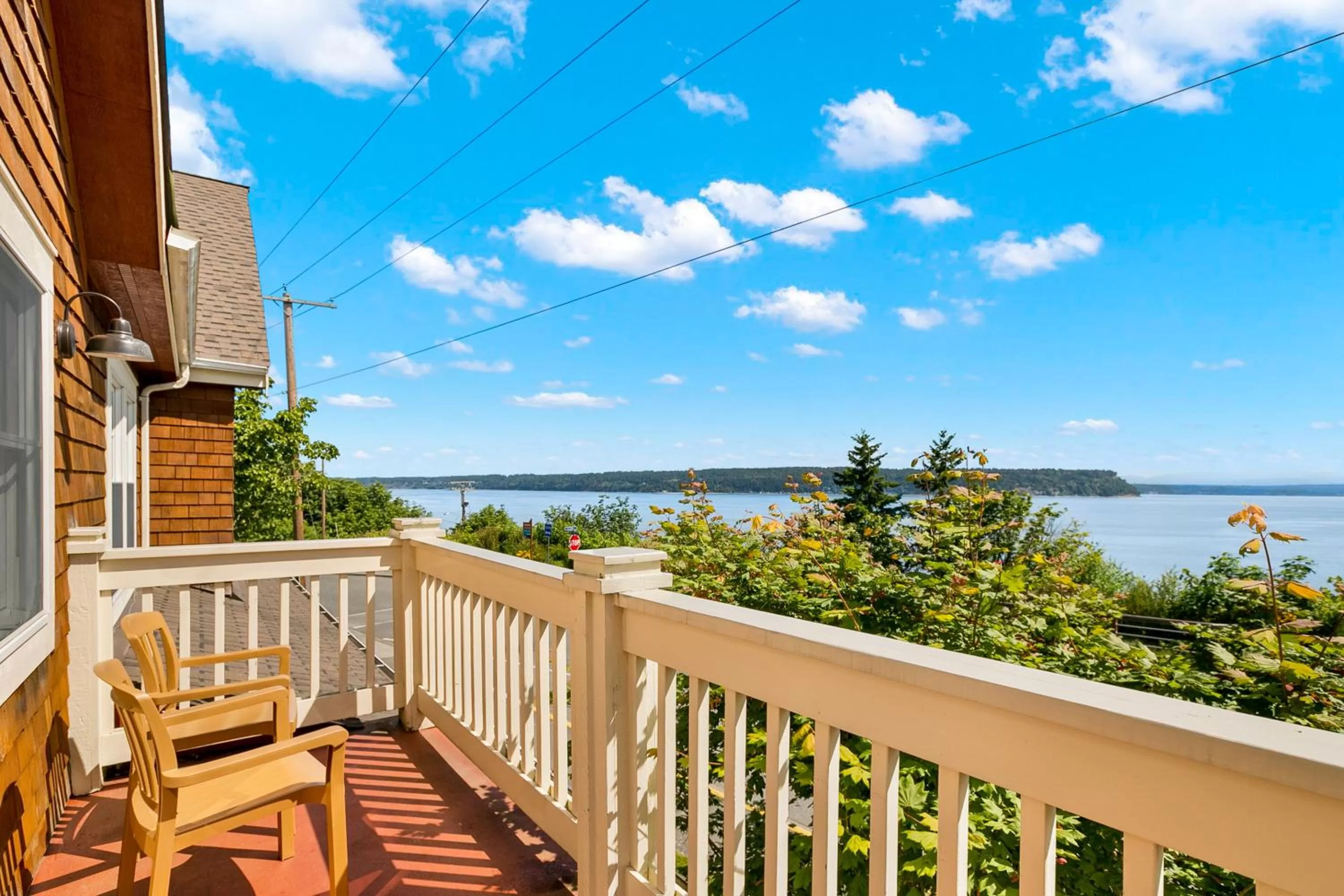 Balcony/Terrace in Saratoga Inn