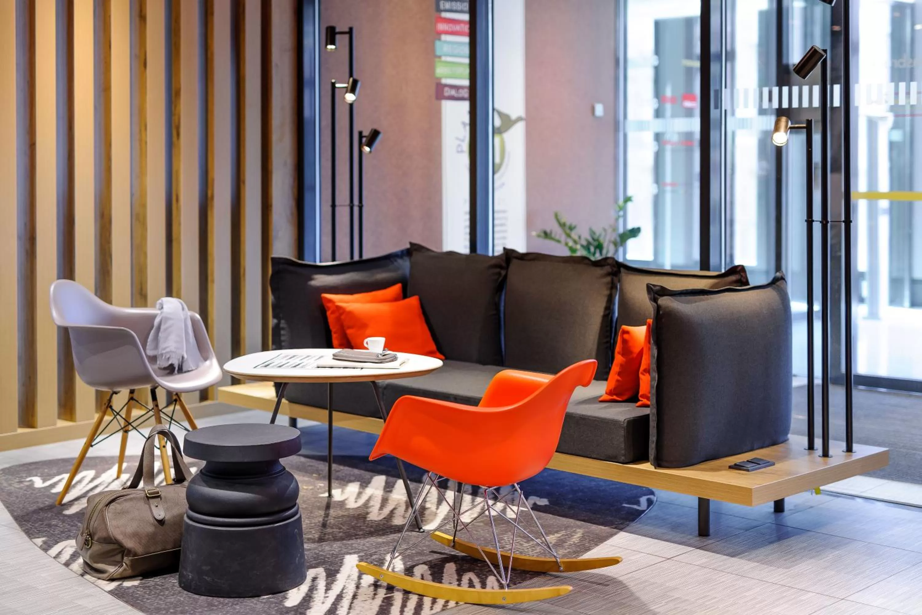 Lobby or reception in ibis Innsbruck