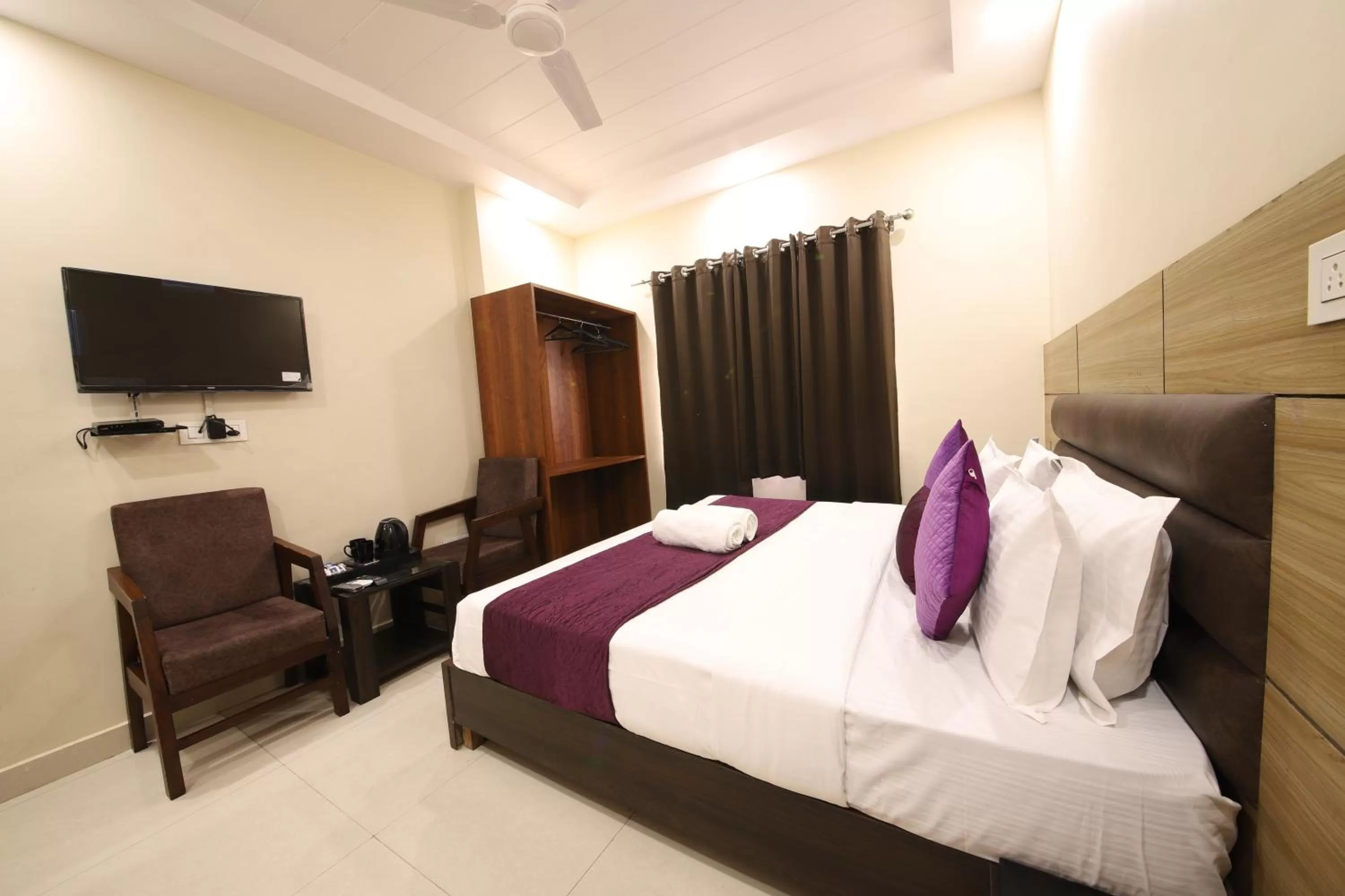 Bed in Perfectstayz Value Dwarkesh - Hotel Near Haridwar Railway station