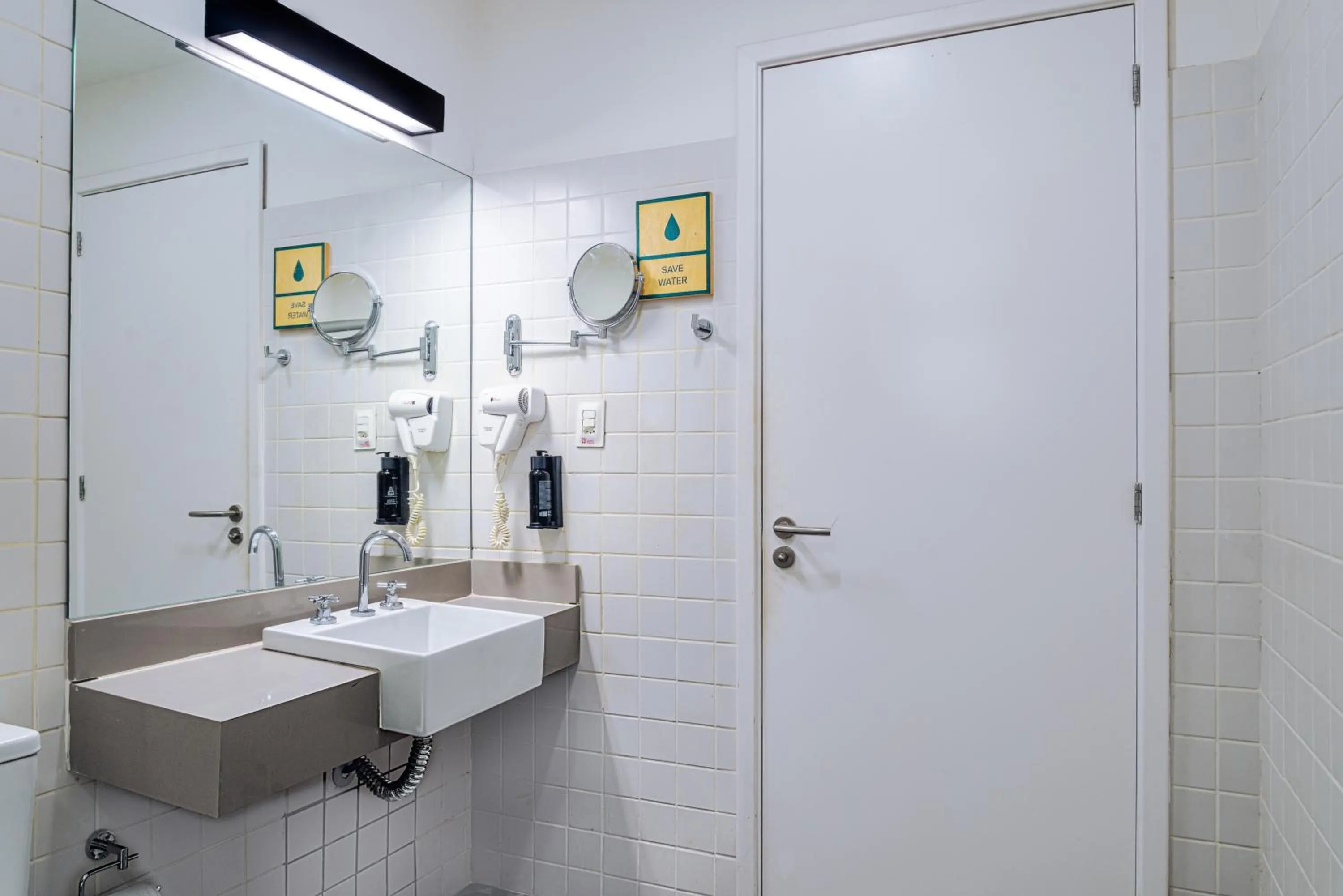 Shower in Selina Lapa Rio de Janeiro