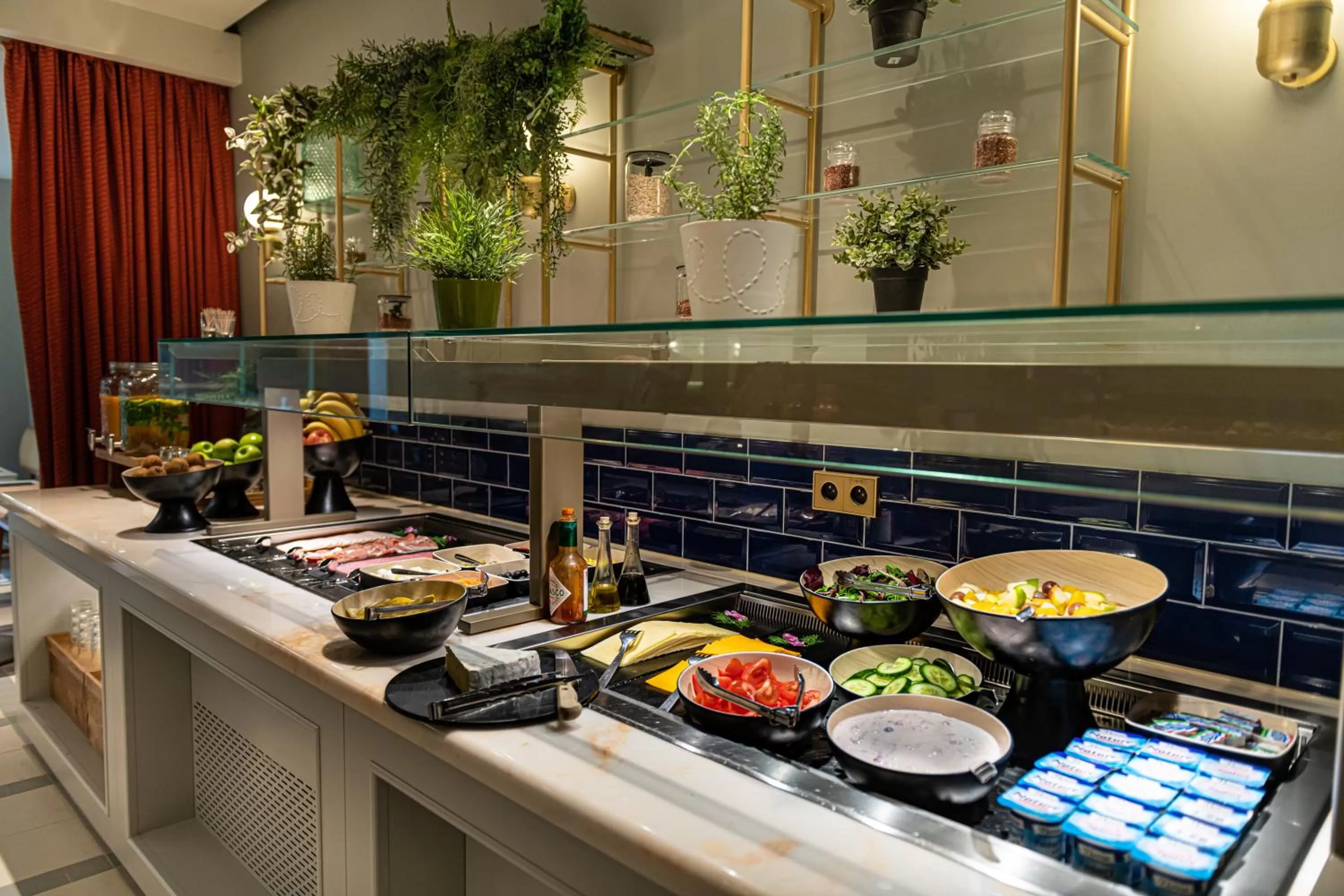 Food and drinks in Maek Hotel Antwerp Central - Handwritten Collection by Accor