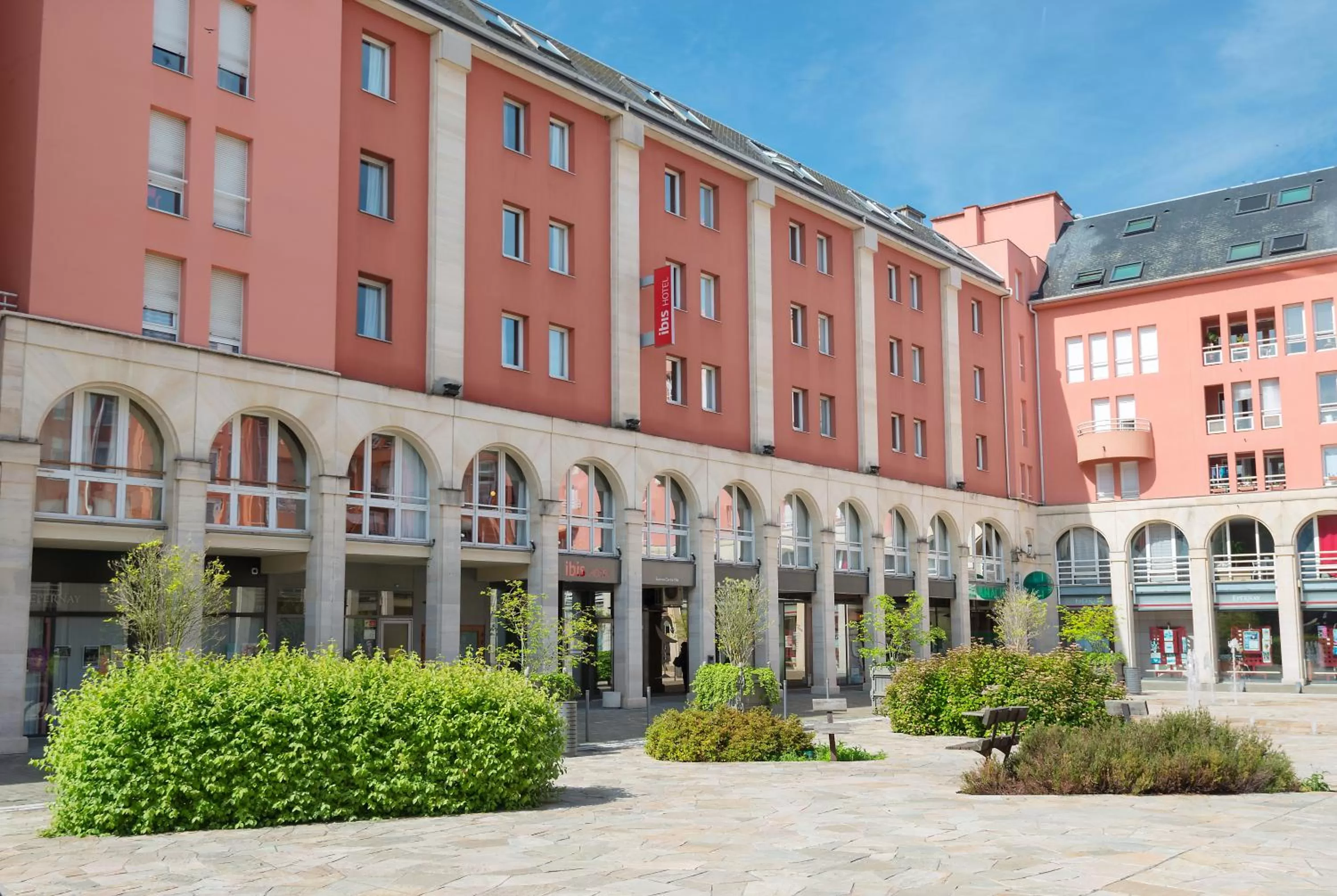 Property building in ibis Epernay Centre Ville