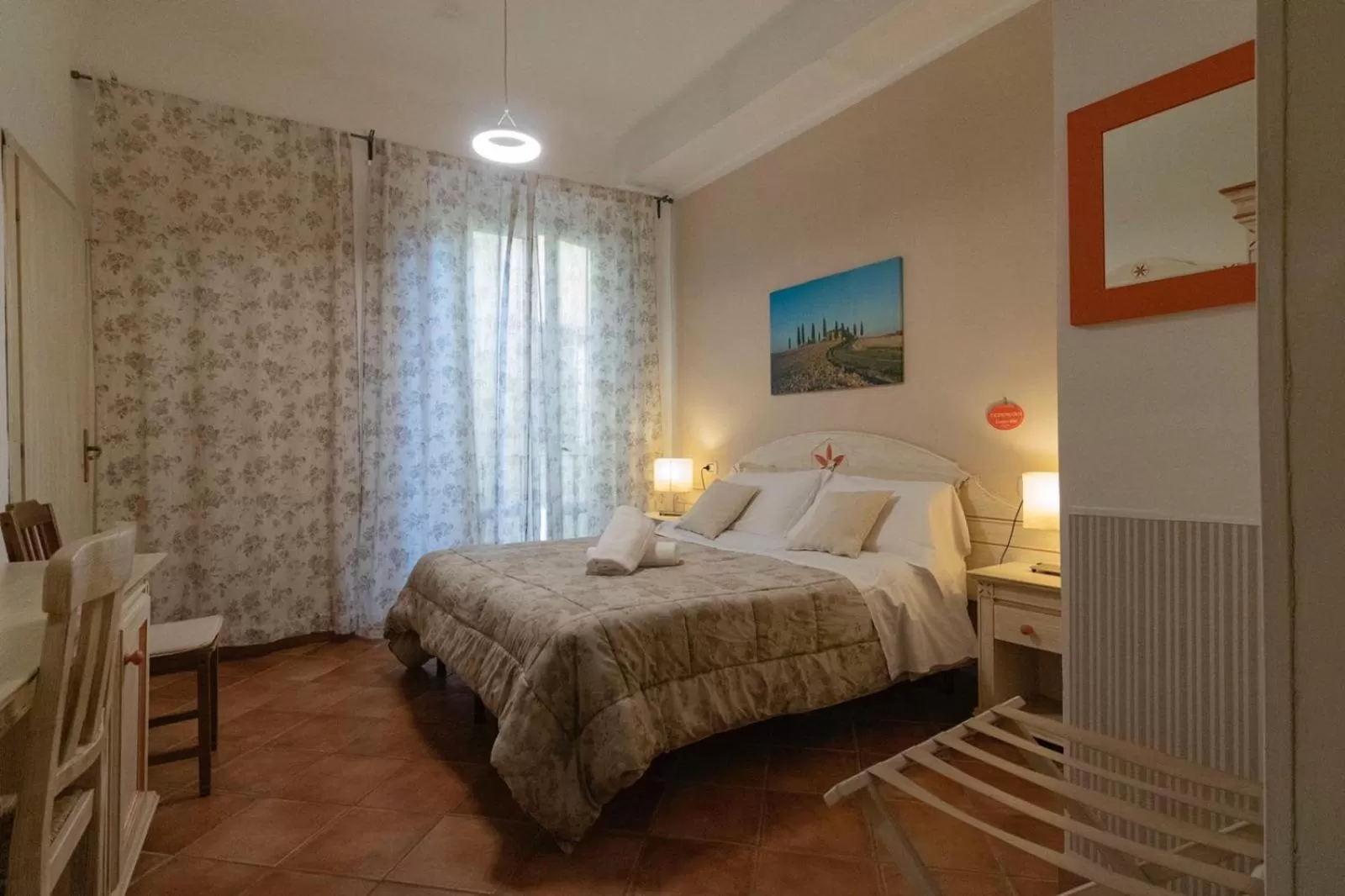 Photo of the whole room, Bed in Cicerone Guest House