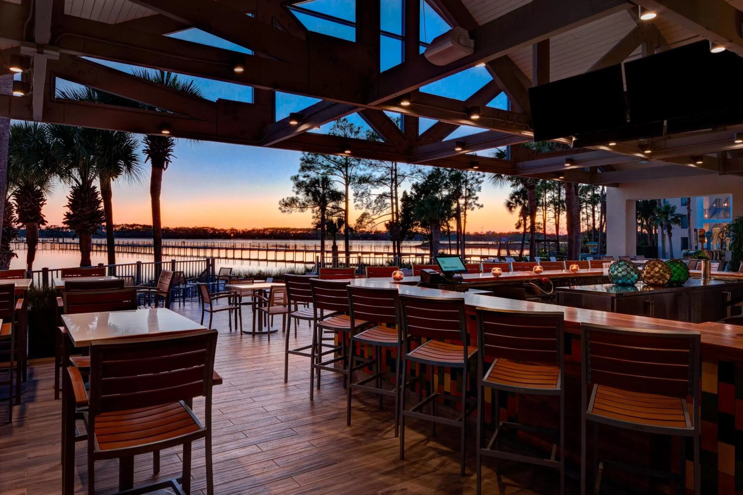 Restaurant/places to eat in Bluegreen's Bayside Resort and Spa