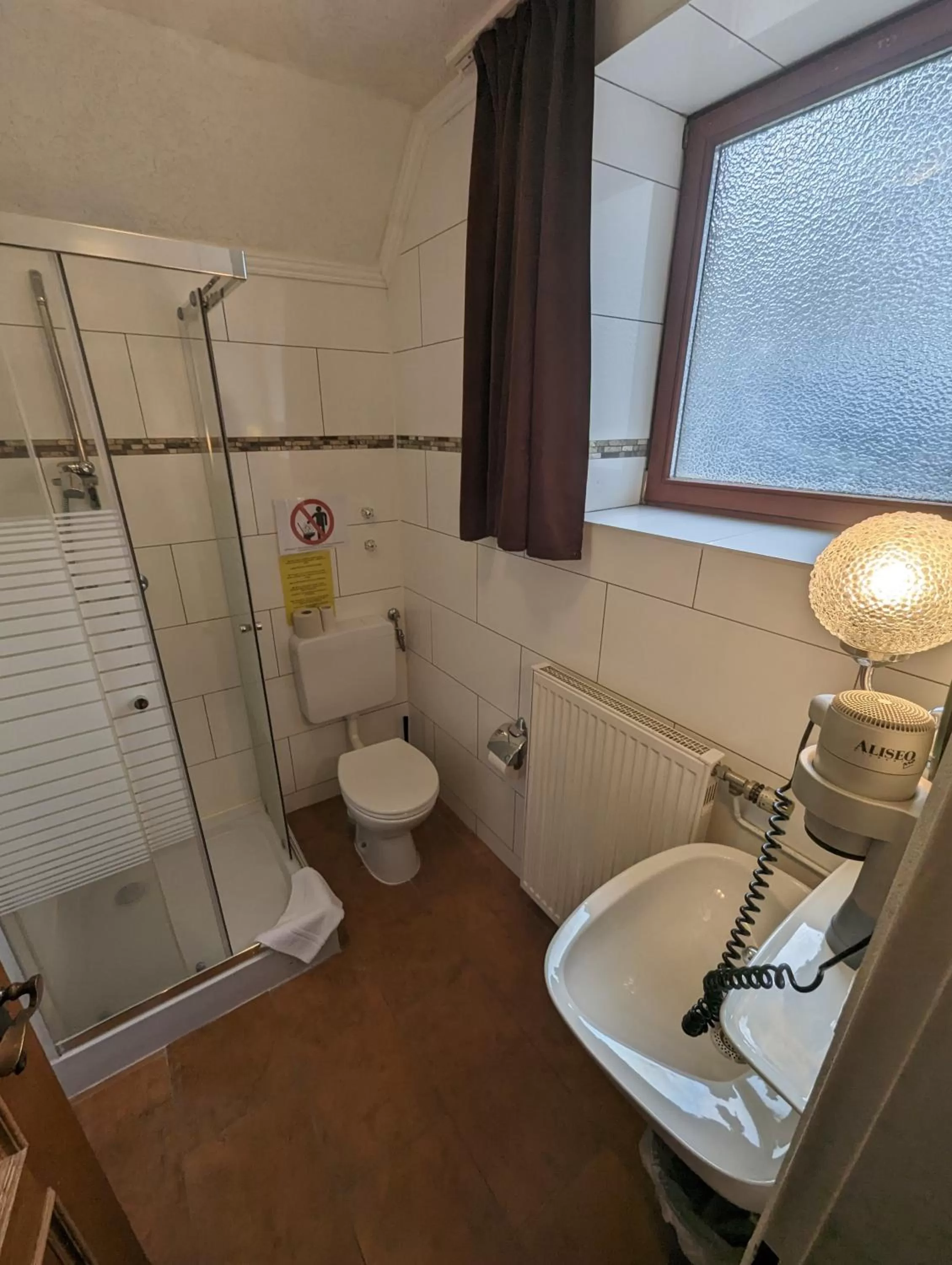 Bathroom in Hotel Eiserner Anton