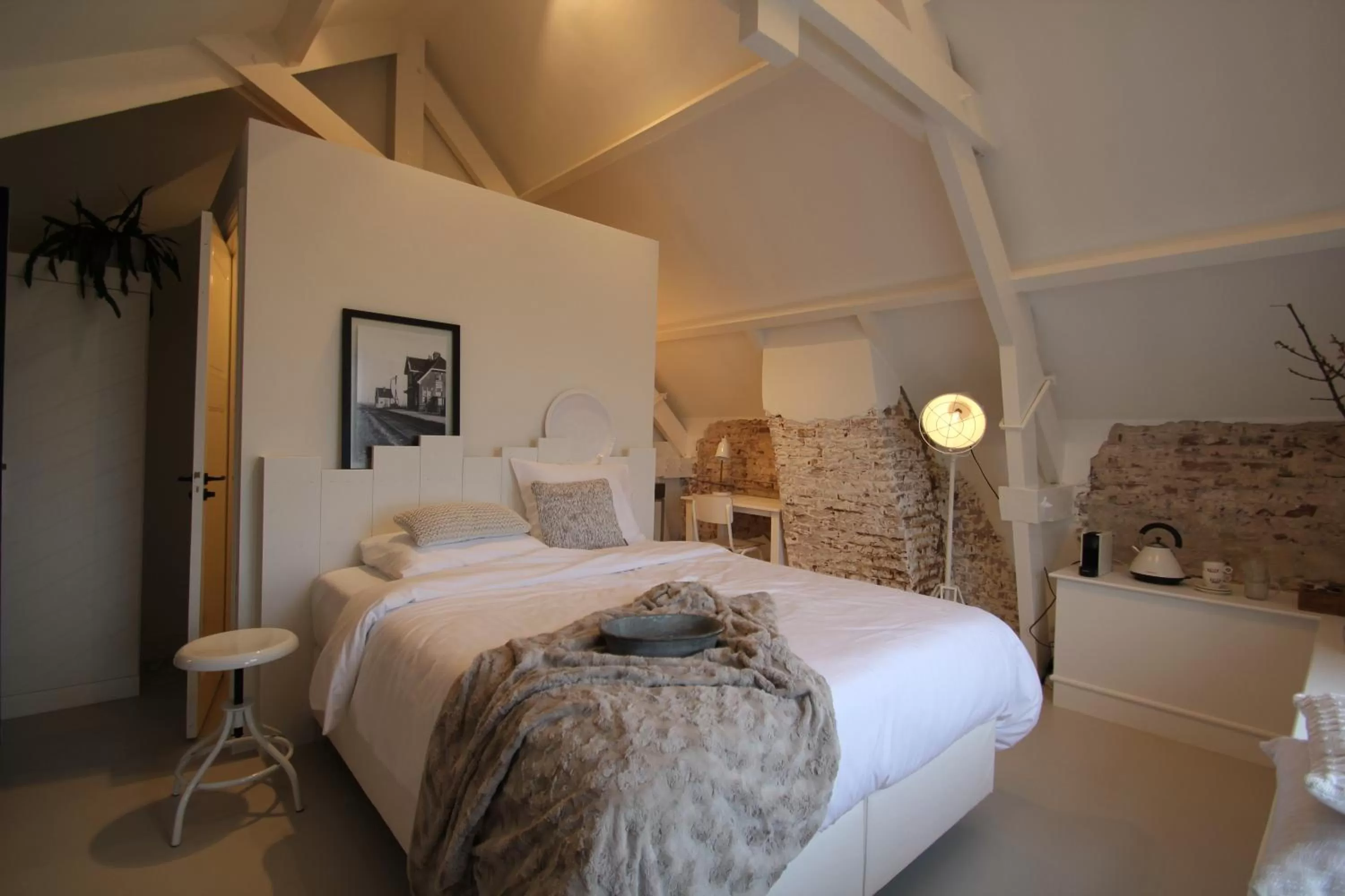 Bed in Het Spoorhuis Uithoorn