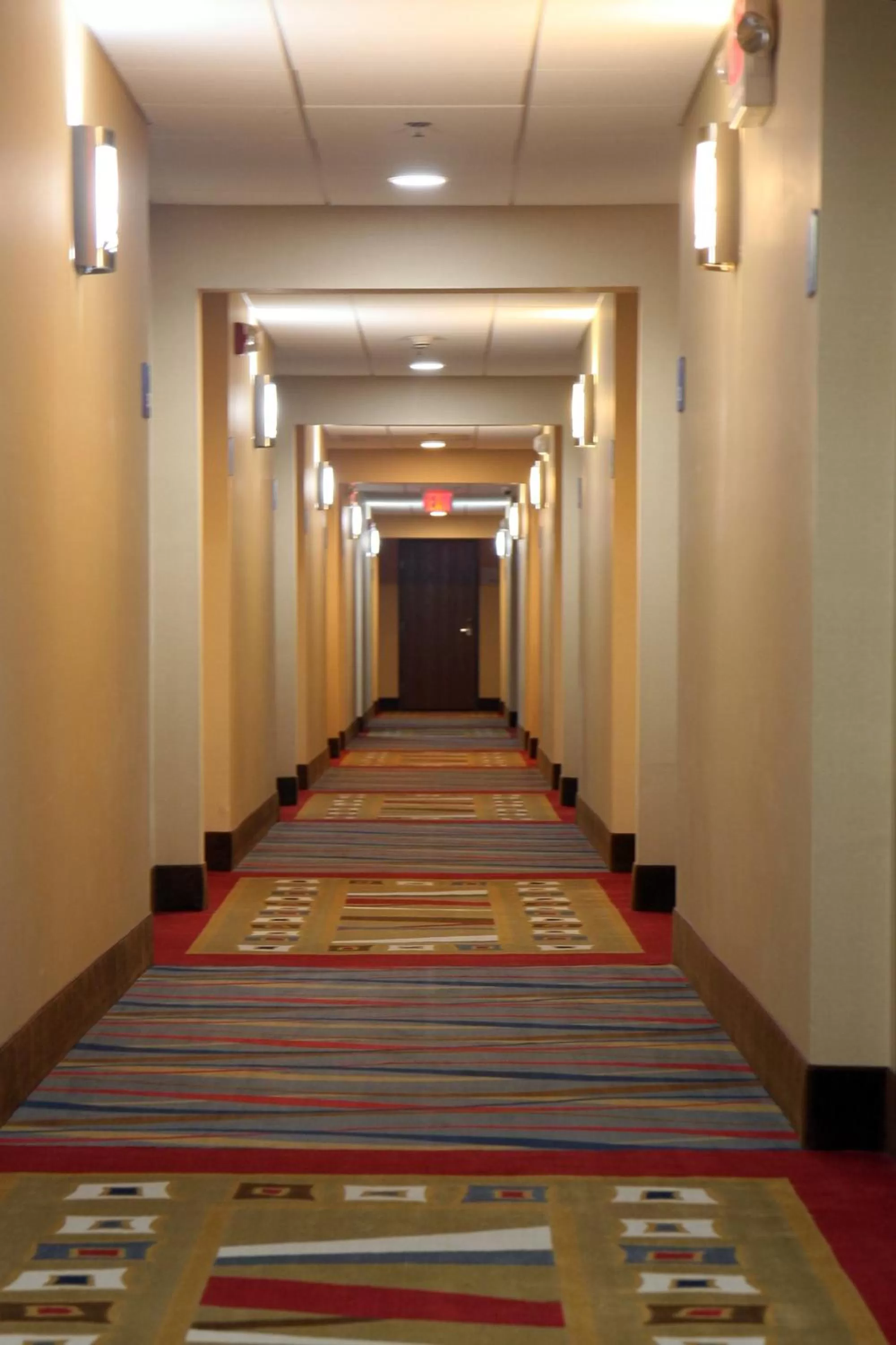 Lobby or reception in Holiday Inn Express Hartford-Newington by IHG