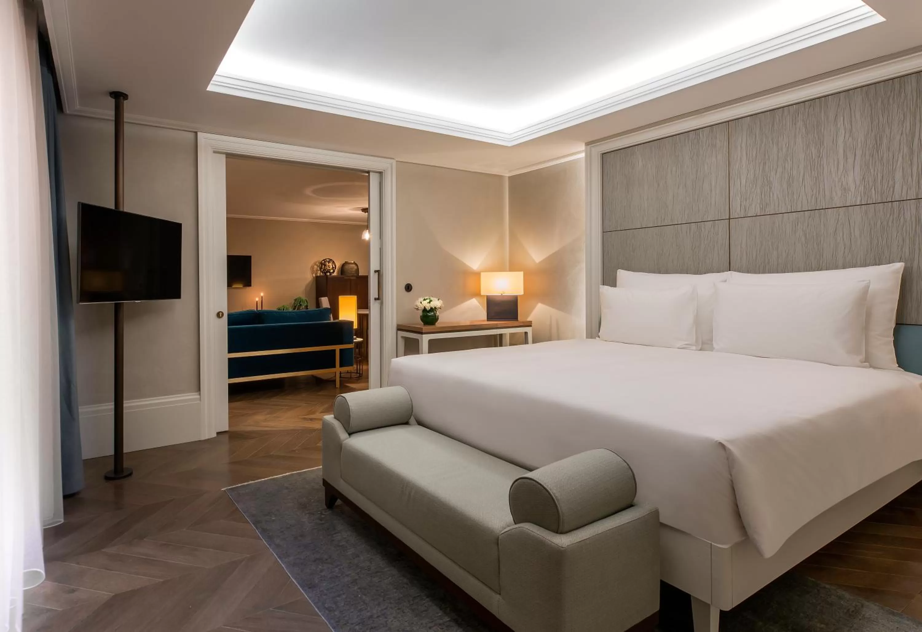 Bedroom, Bed in 10 Karakoy