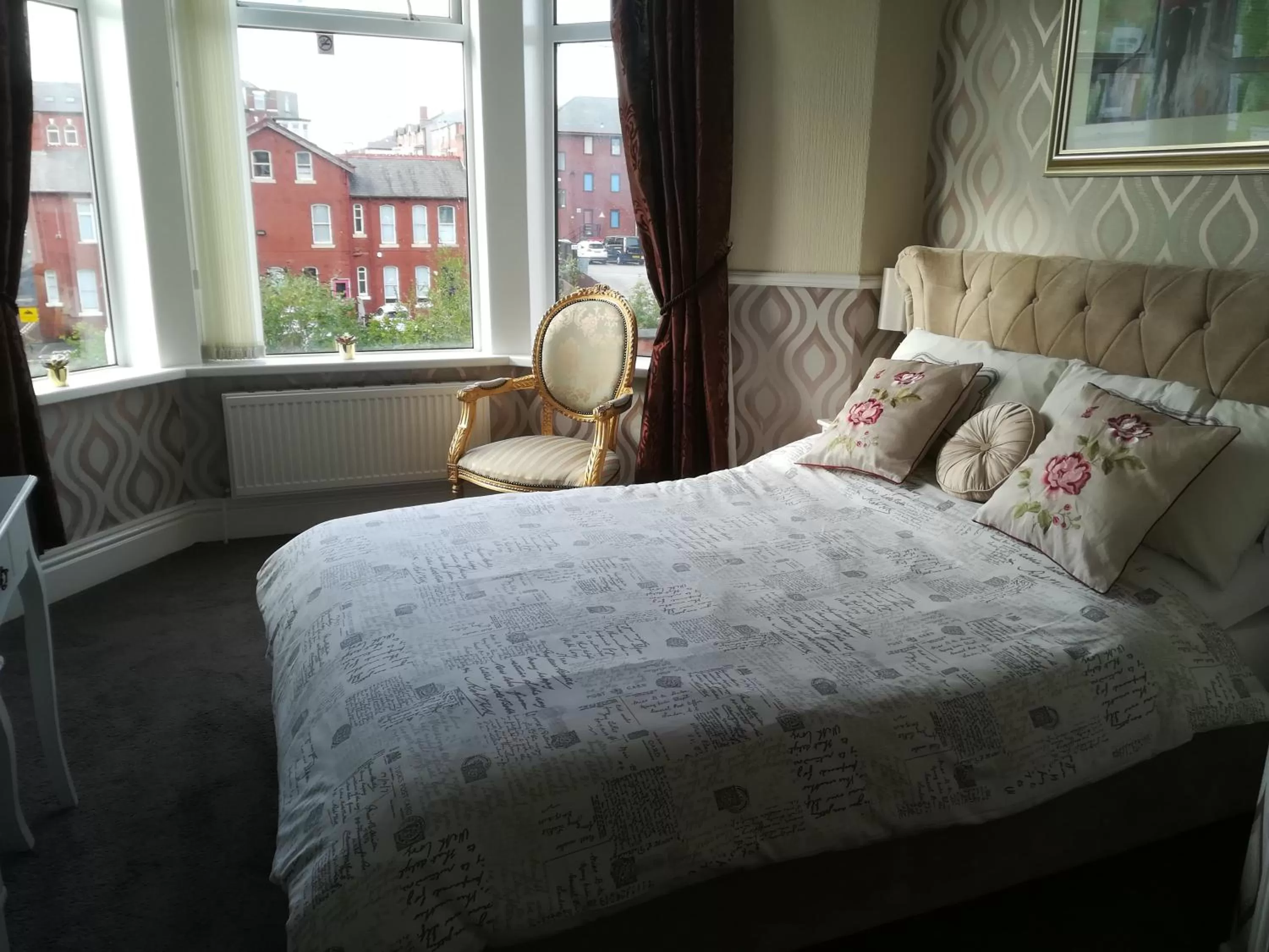 Bed in Delamere Hotel