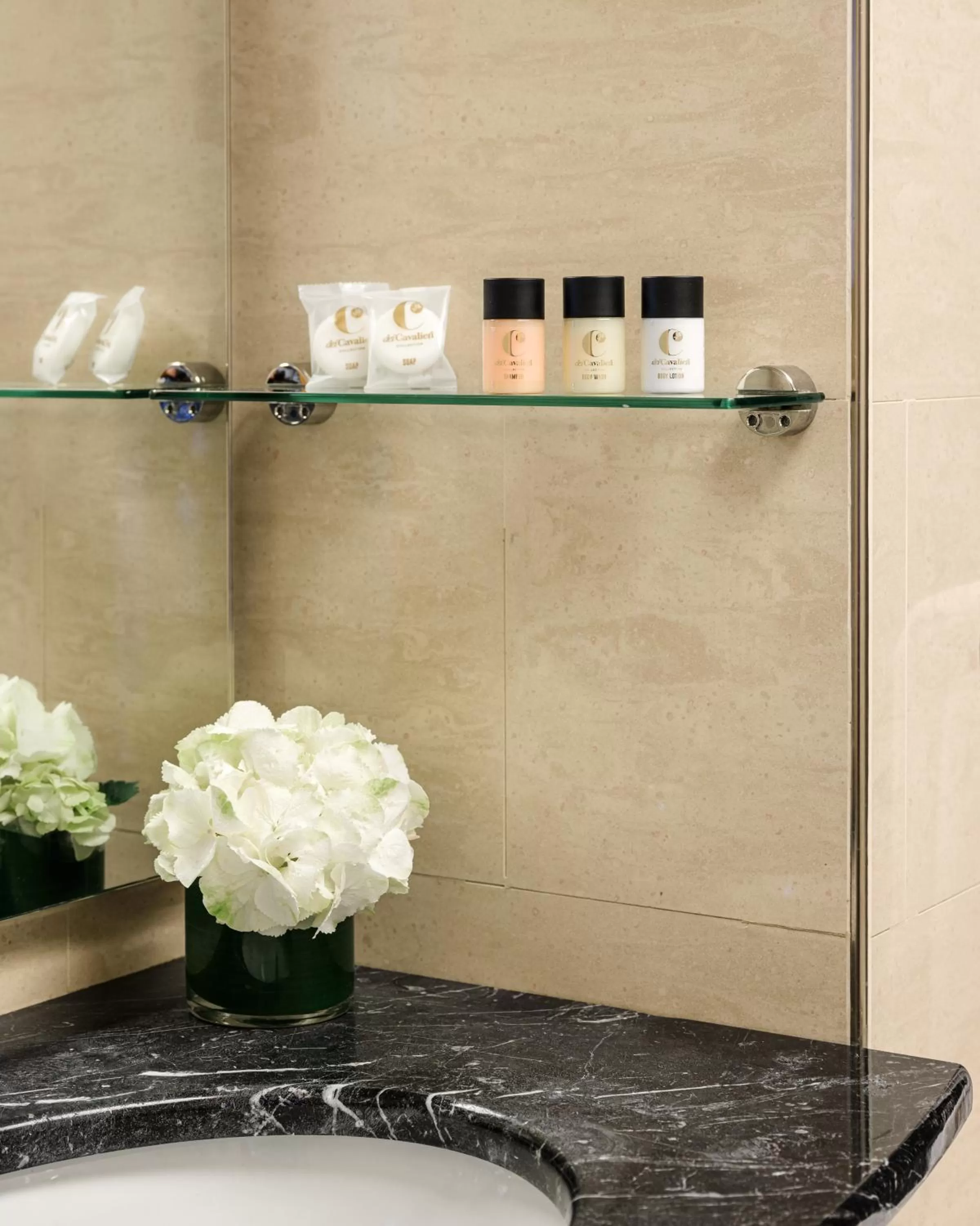 Bathroom in Hotel Dei Cavalieri Milano Duomo