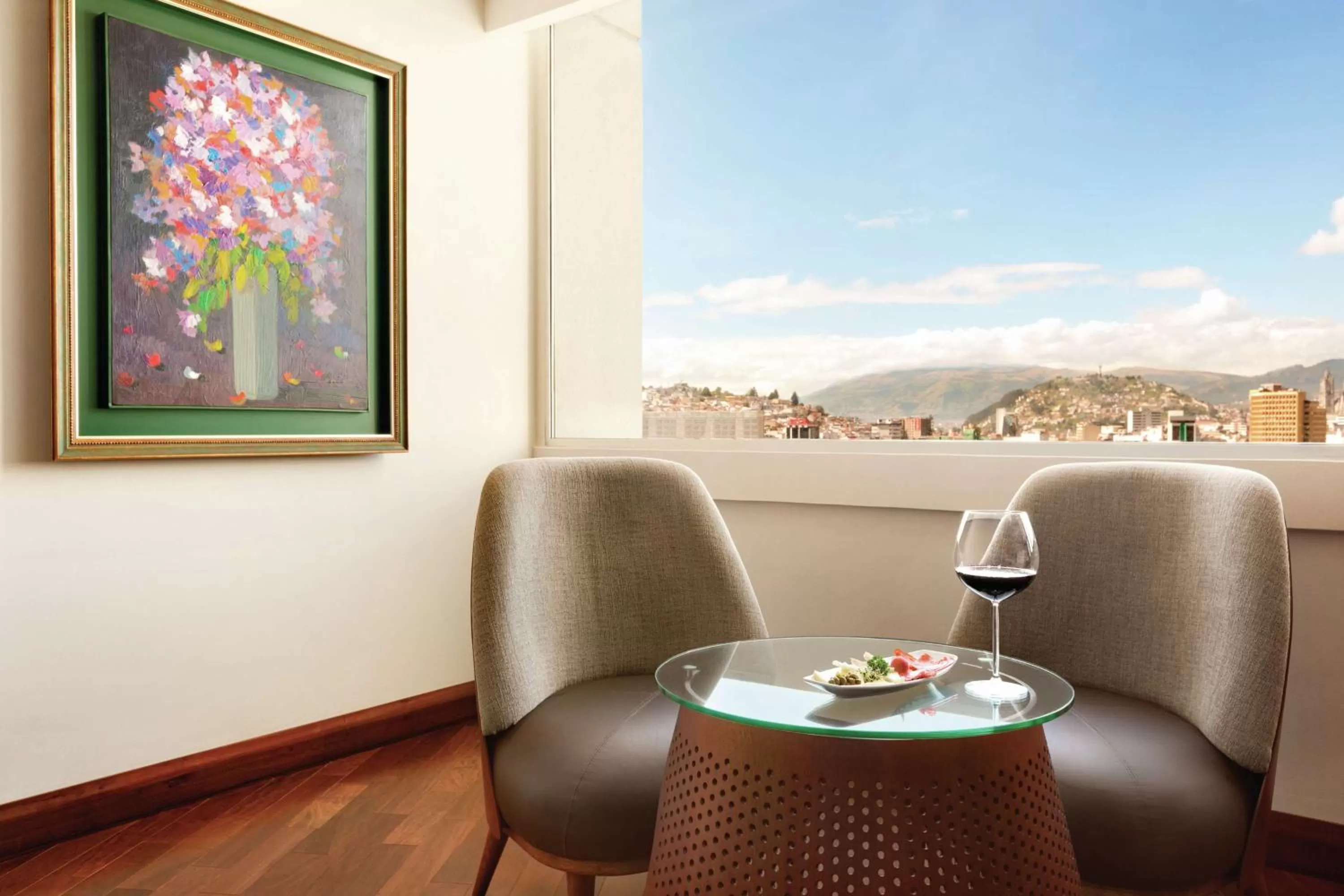 Photo of the whole room in Hilton Colon Quito Hotel