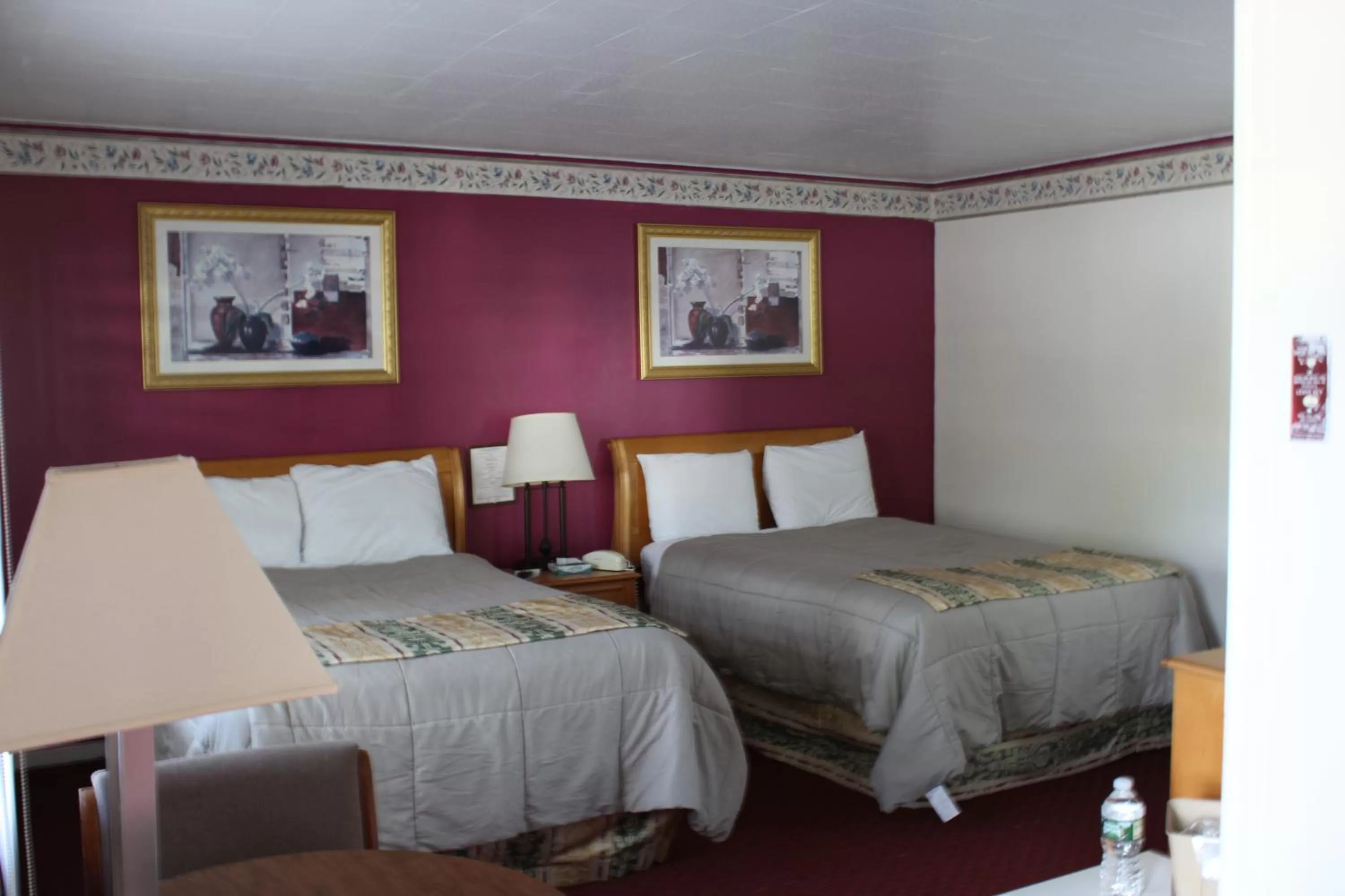 Bed in Northside Motel - Williamstown