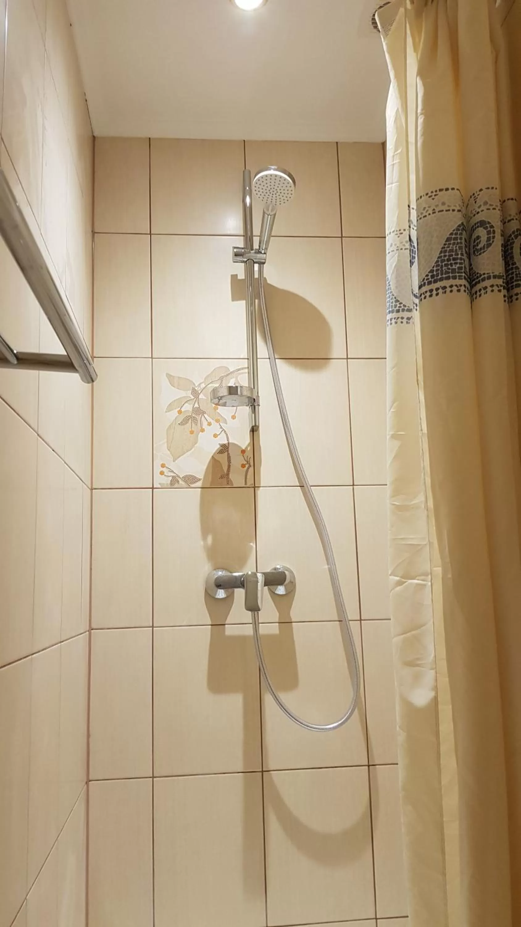 Central Panzió Gyula