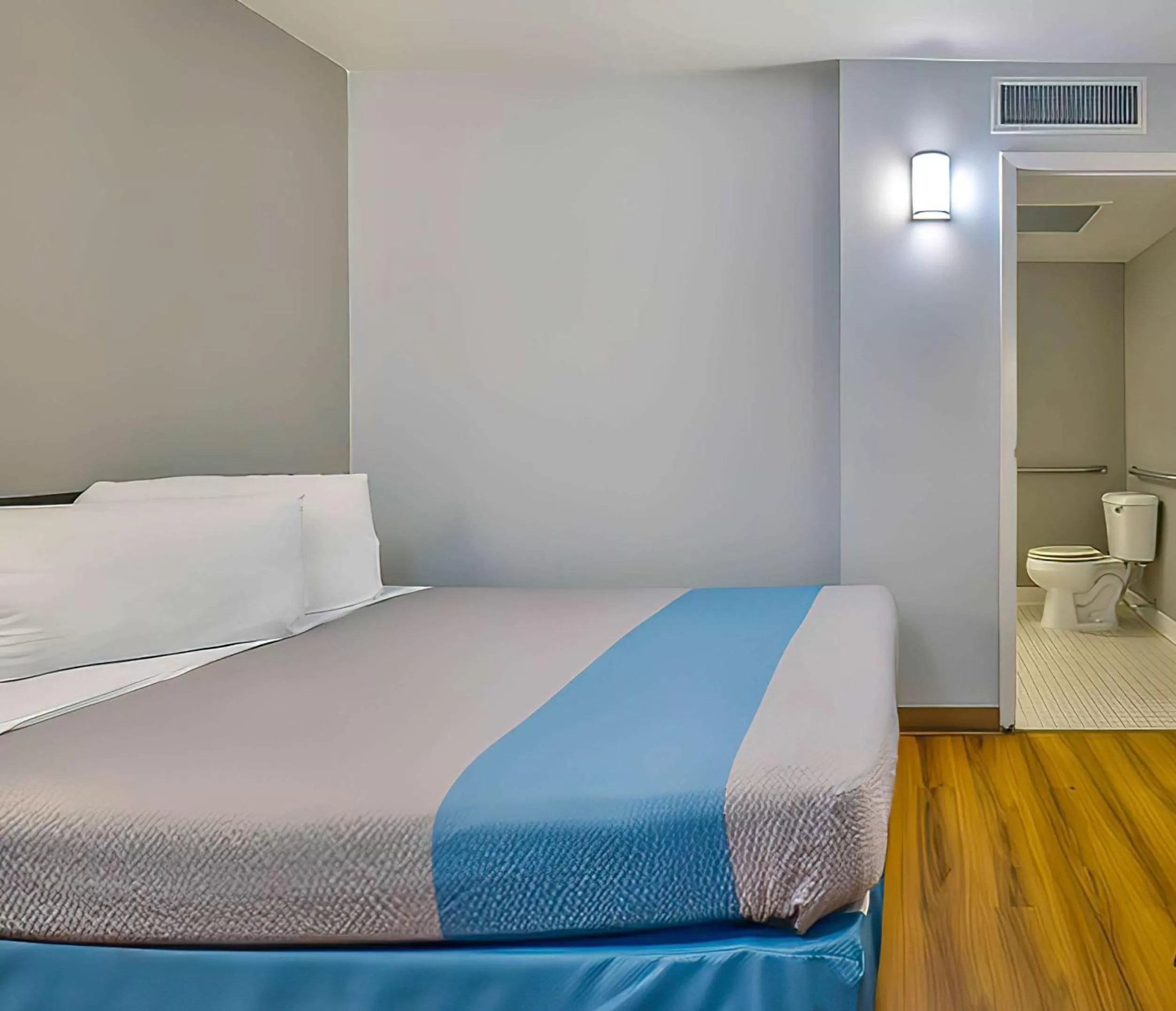 Bedroom, Bed in Motel 6-Tucumcari, NM