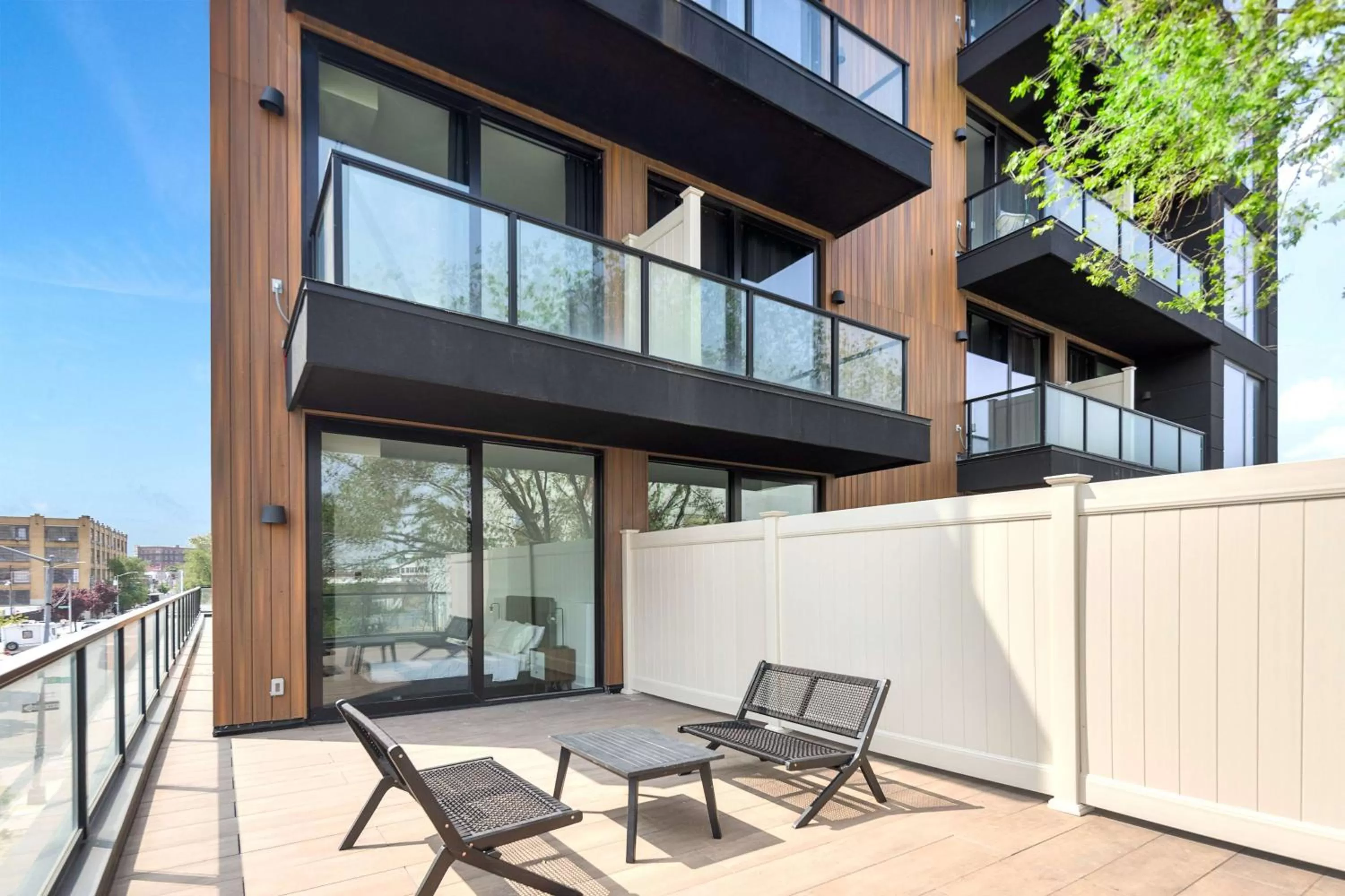 Photo of the whole room in Nova Hotel Brooklyn