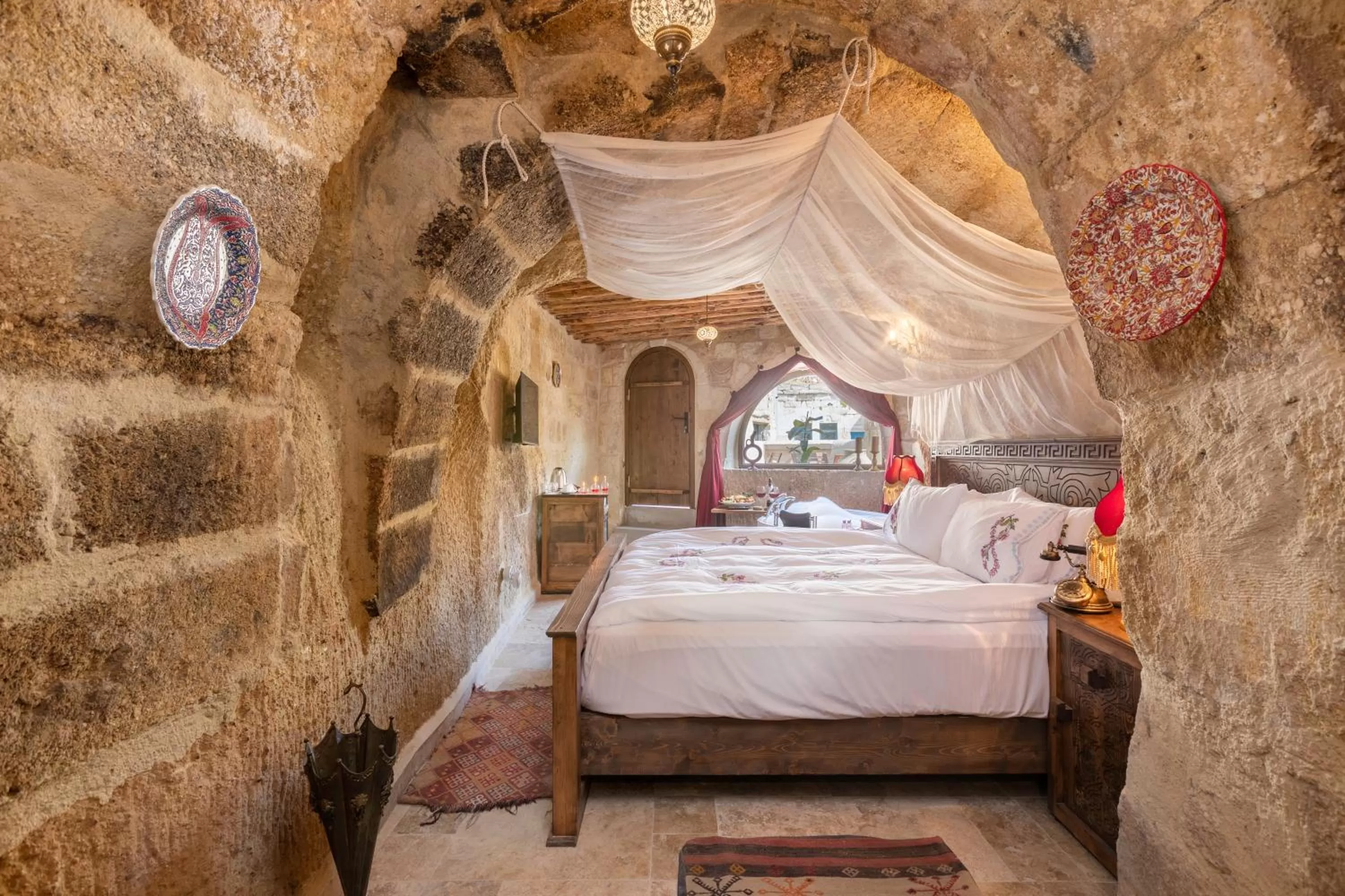 View (from property/room), Bed in Kayata Cave Suites Special Class