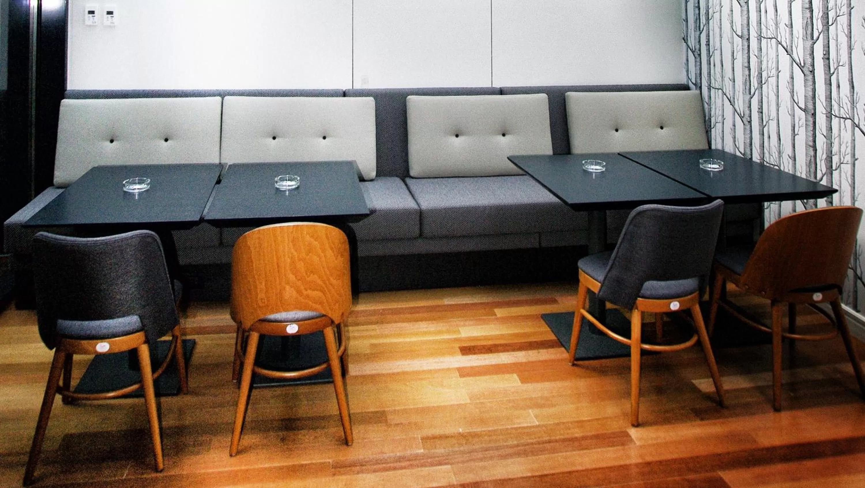 Restaurant/places to eat in Hotel Berthelot