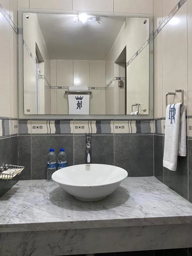 Bathroom in Hotel Real de La Barca