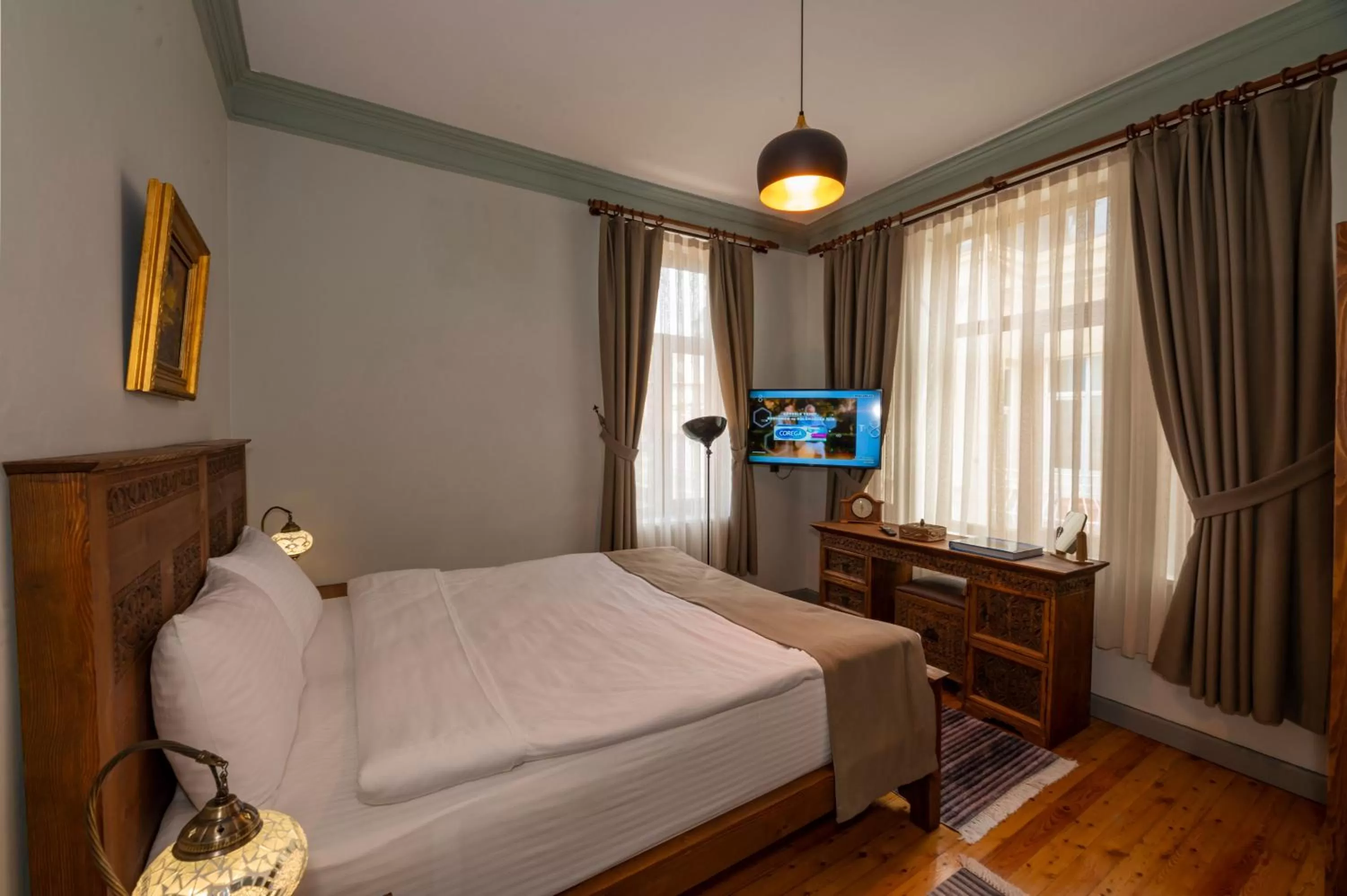 Photo of the whole room, Bed in O'Pera Okanlı Suites