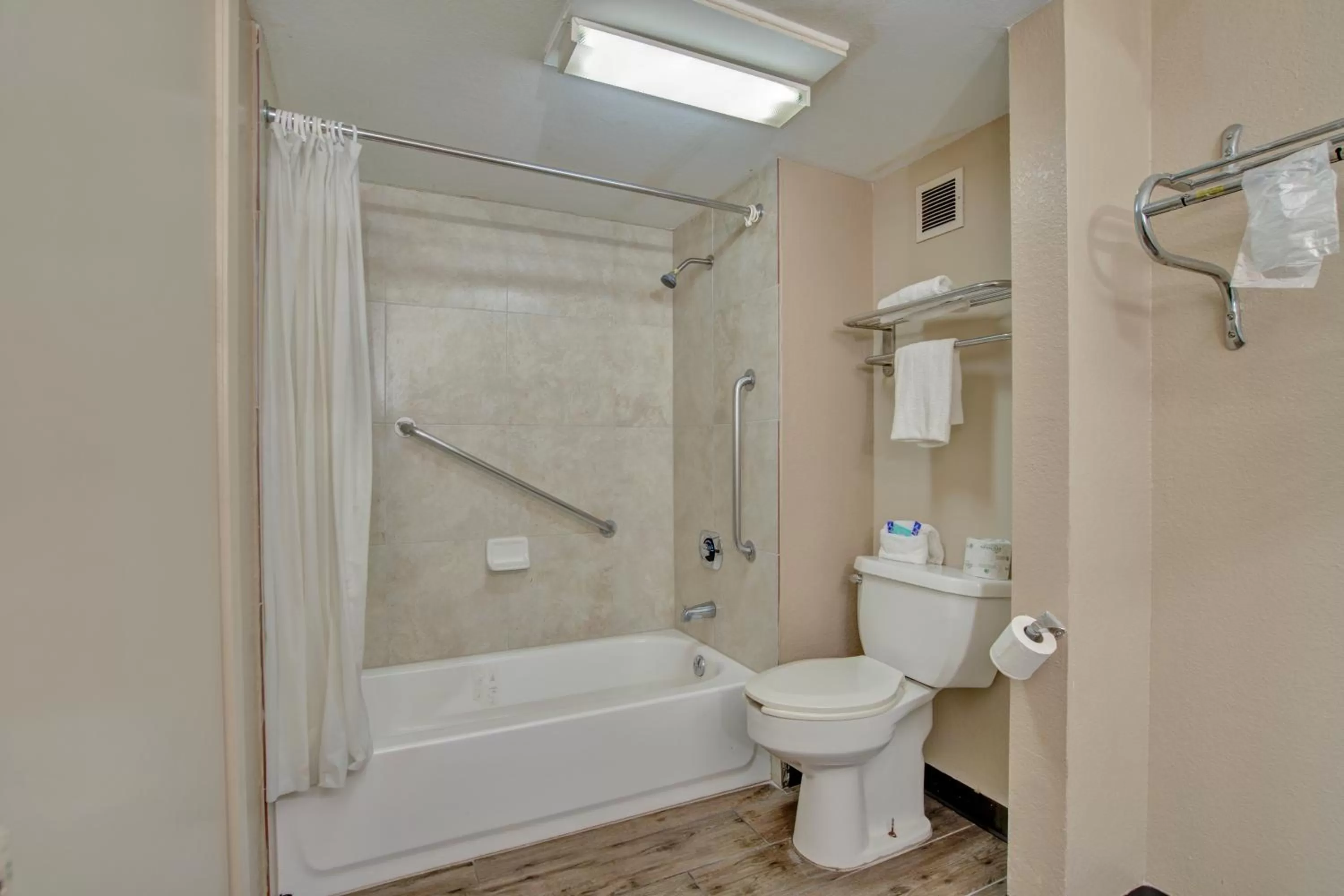 Shower in Americas Best Value Inn Laredo