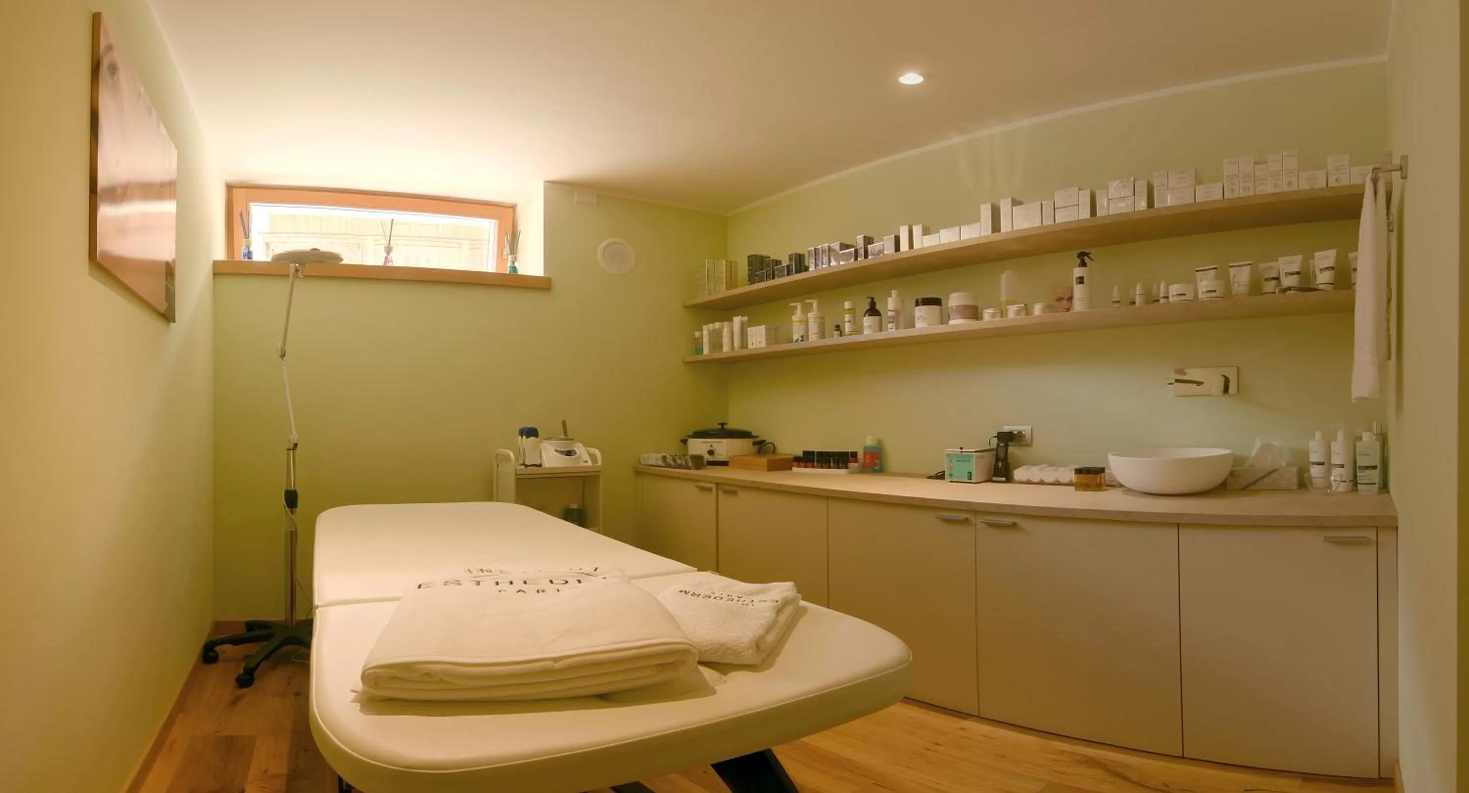 Massage in Dolomeet Boutique Hotel