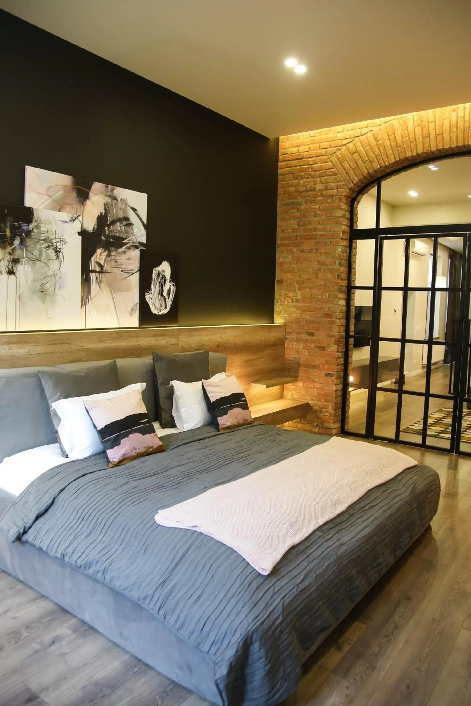 Deluxe Apartment in Apart Hotel на Трояндовой