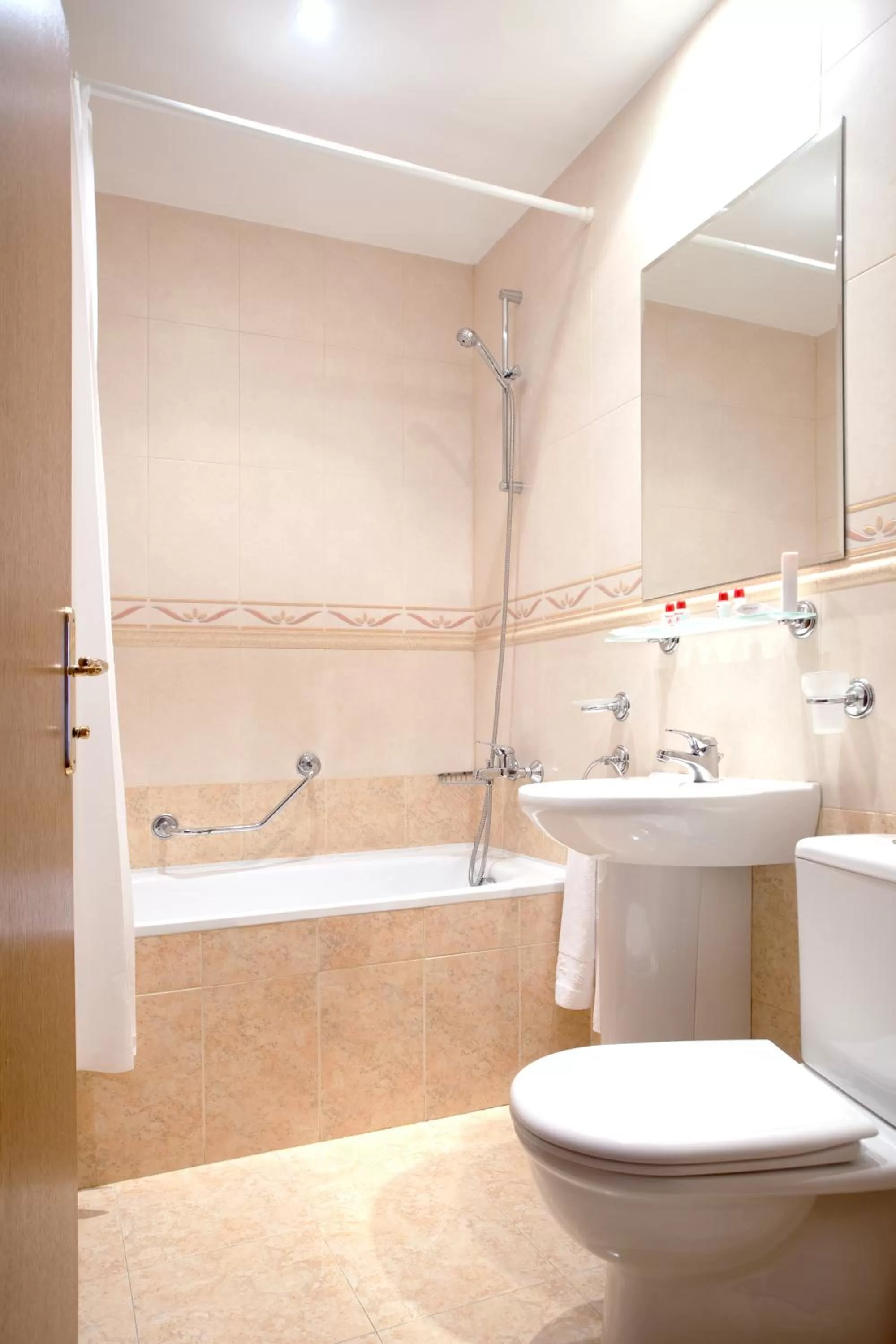 Shower in Hotel Lion Sofia