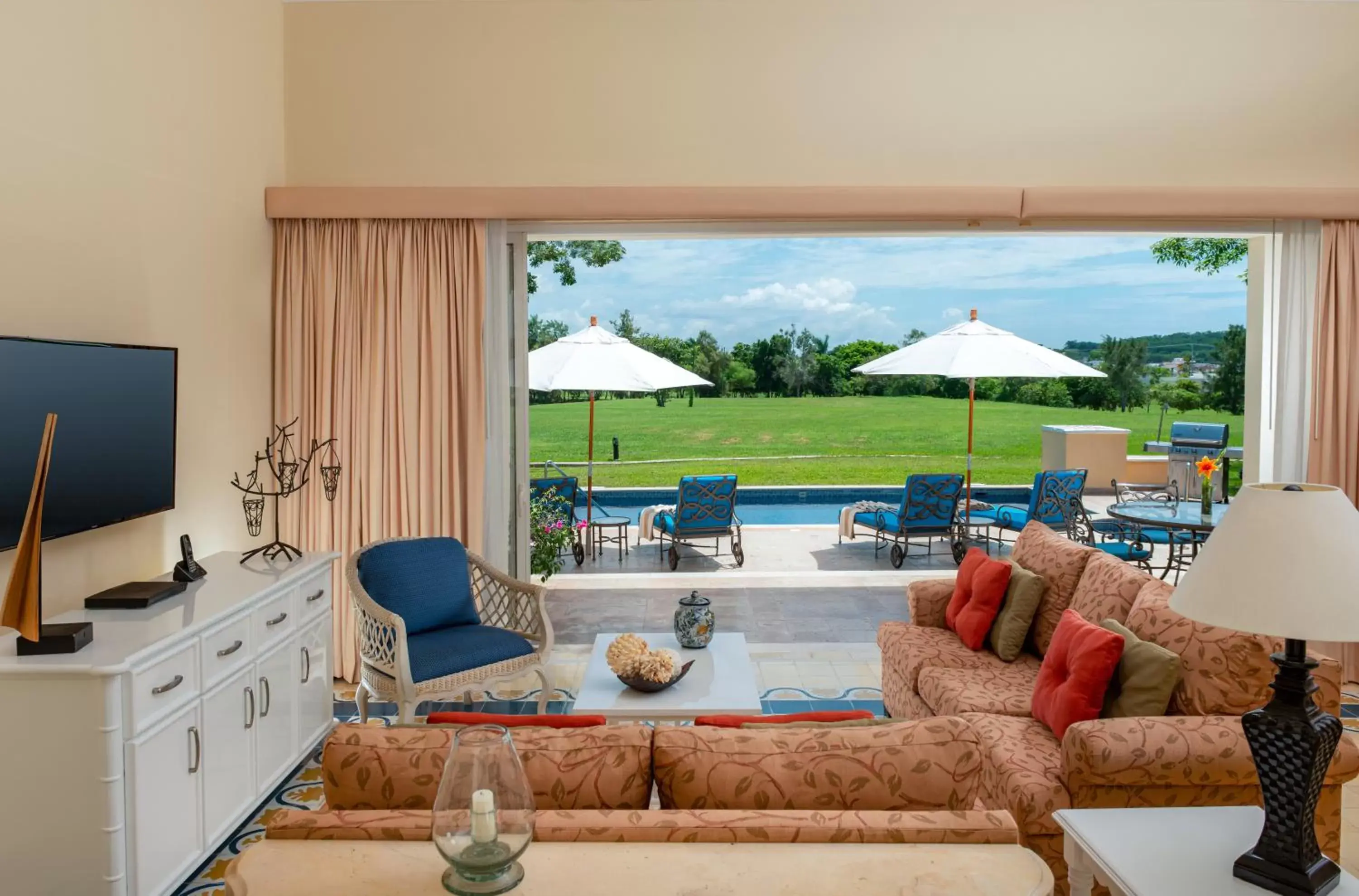 Pueblo Bonito Emerald Bay Resort & Spa - All Inclusive Pueblo Bonito Emerald Bay Resort & Spa - All Inclusive