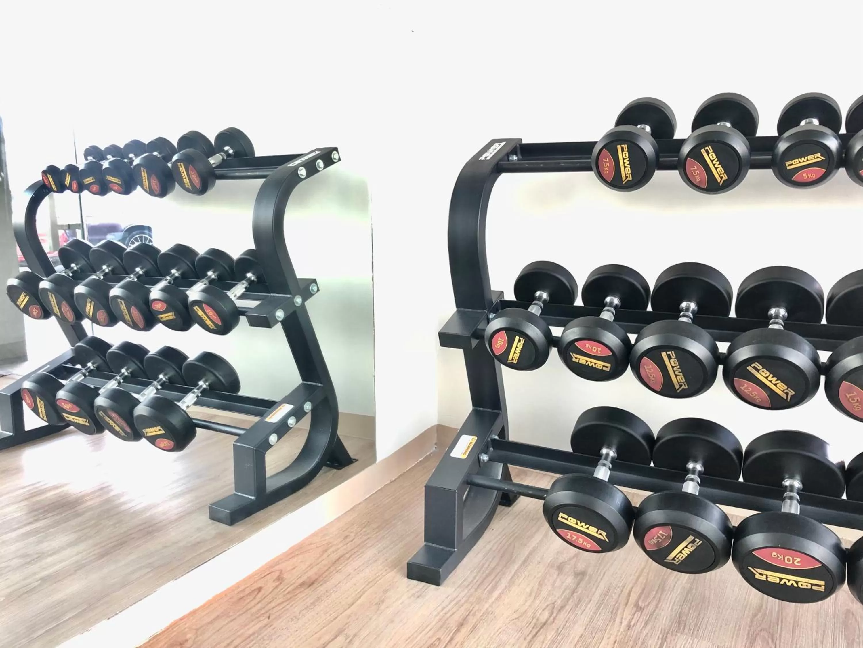 Fitness centre/facilities in Leenova Hotel