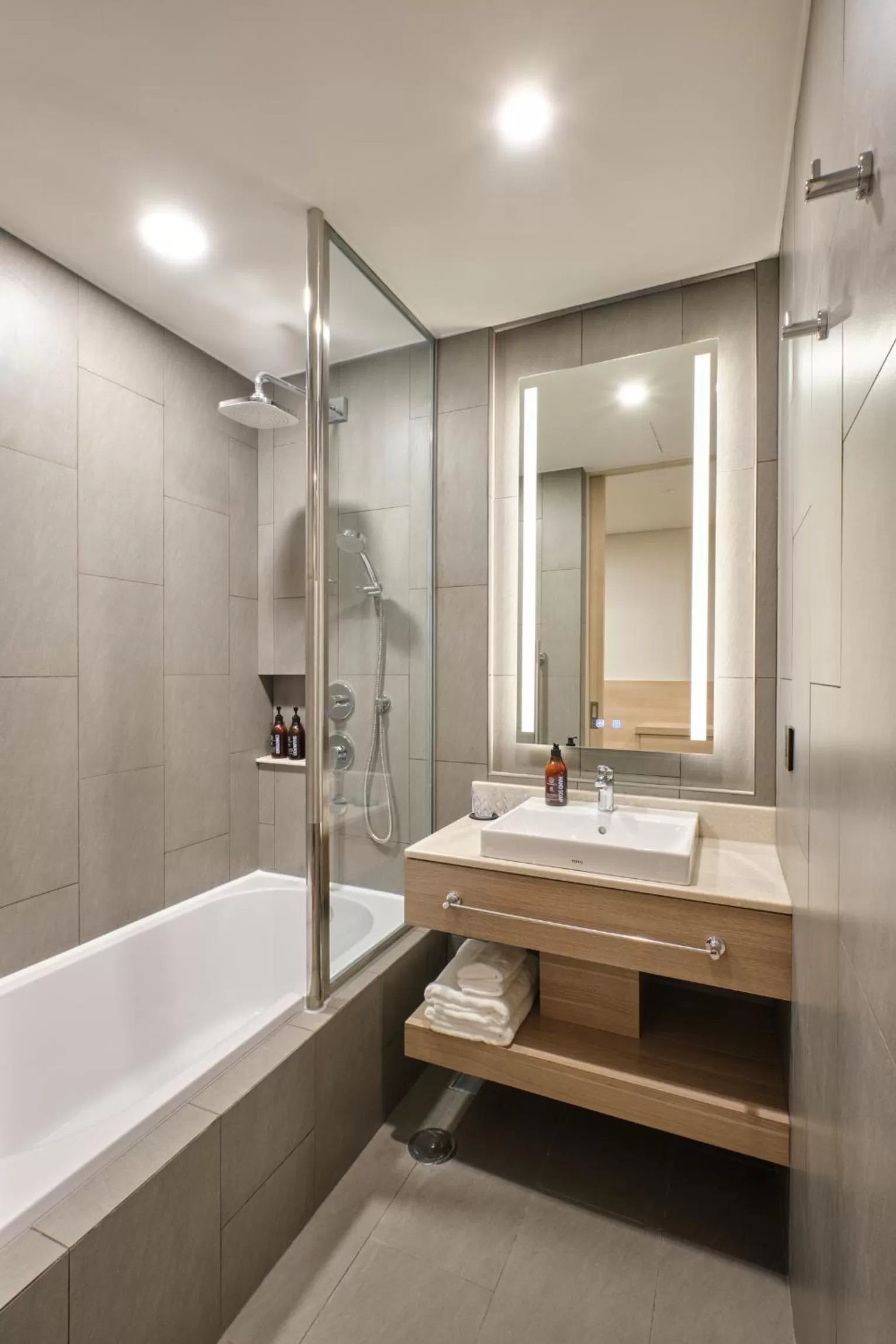 Bathroom in Sotetsu Grand Fresa Saigon