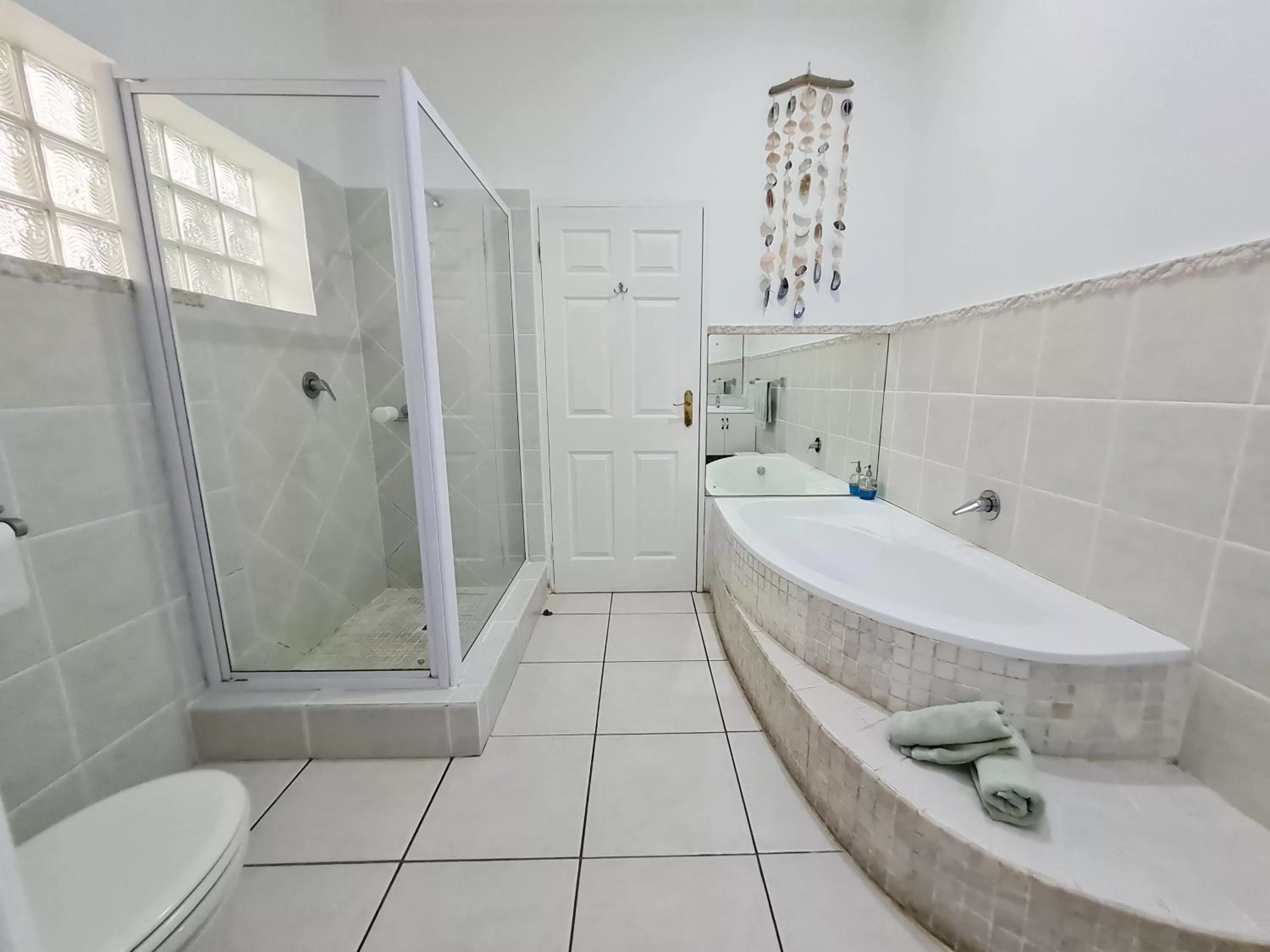 Shower in Shaka's Seat Guesthouse