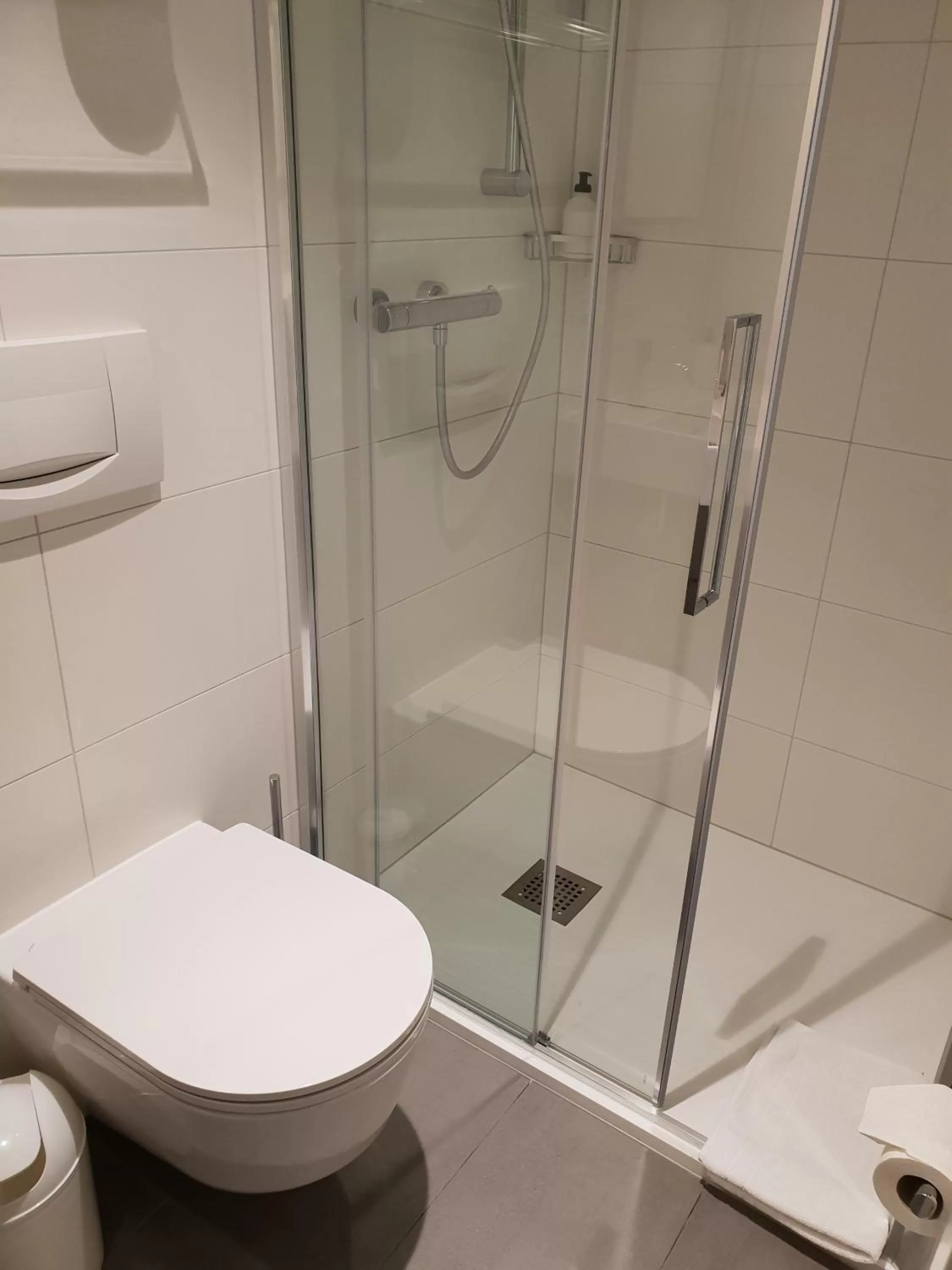 Shower in Hotel & Restaurant Forni