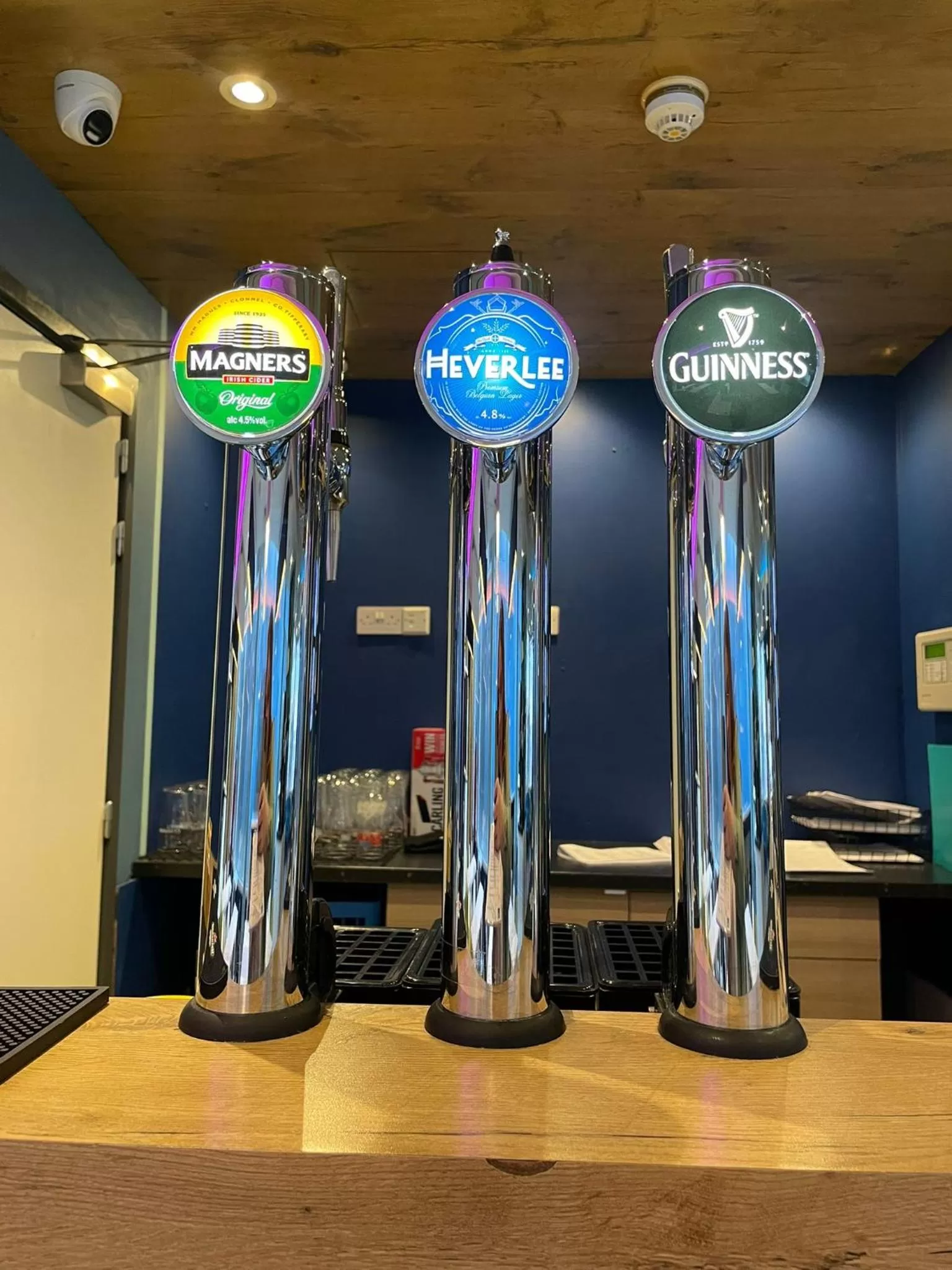 Lounge or bar in ibis budget Belfast City Centre