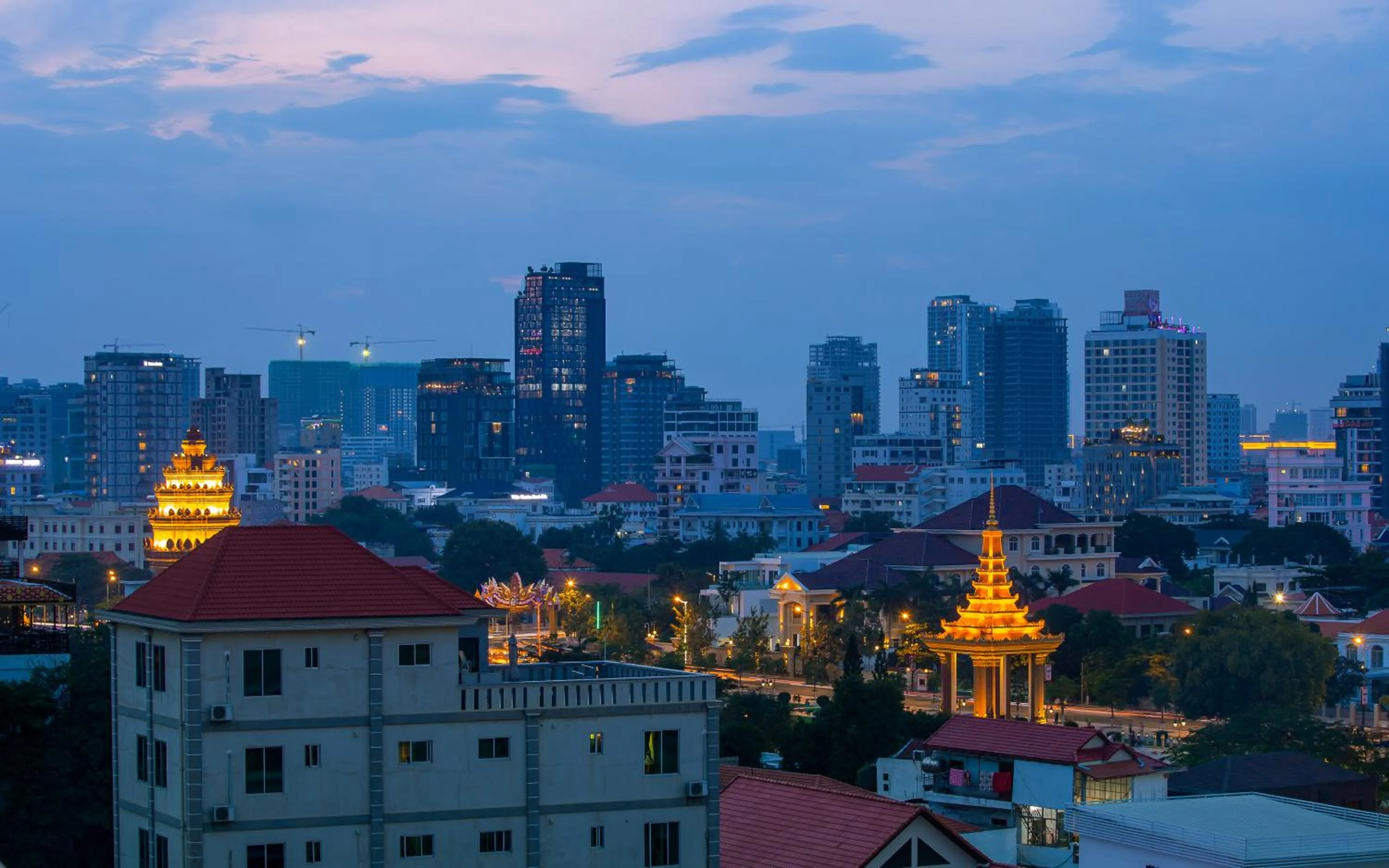Balcony/Terrace in Botum Palace Hotel