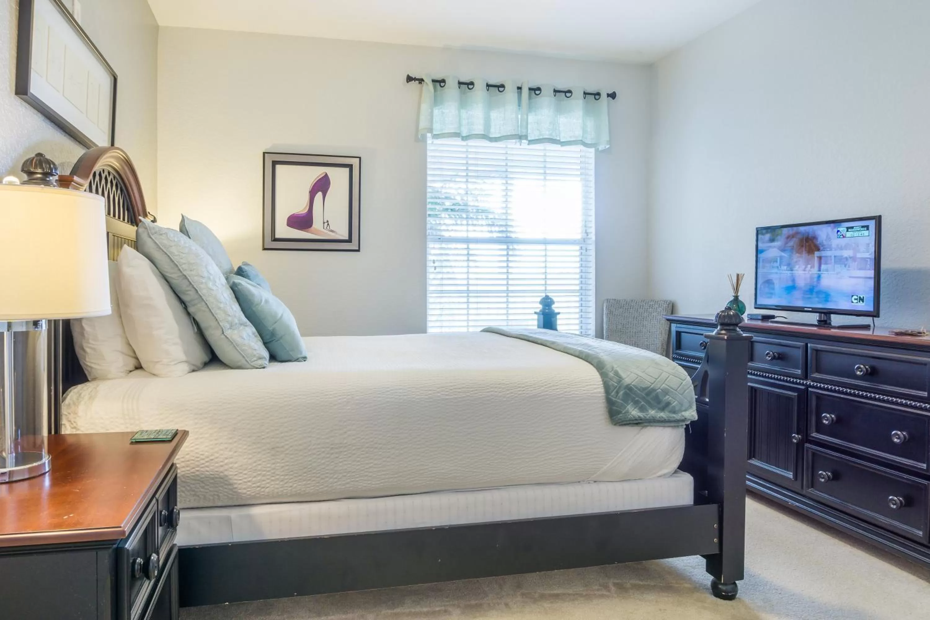 Bedroom, Bed in Orlando Escape