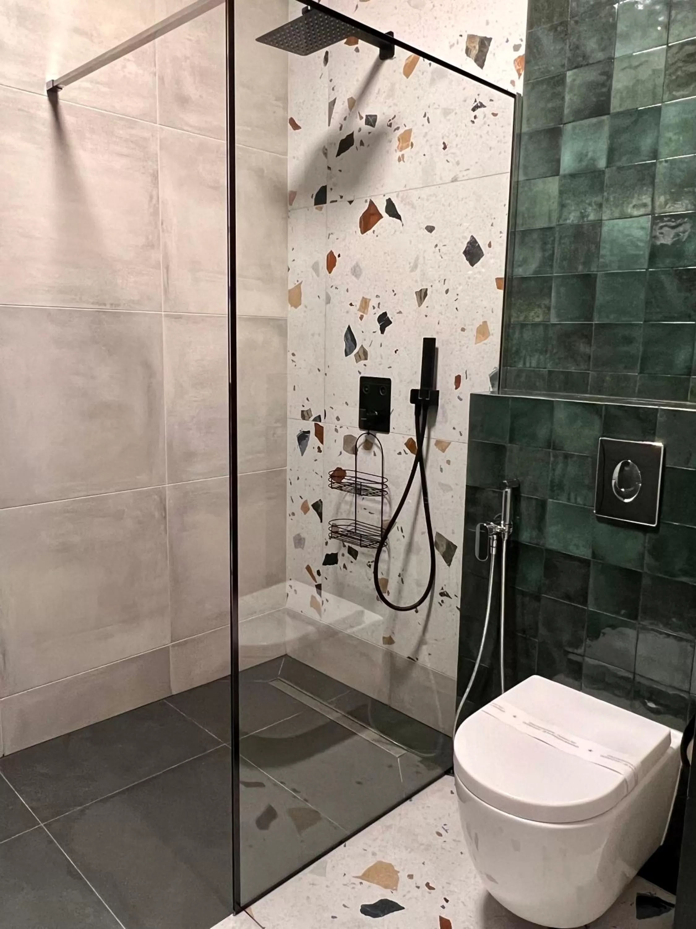Shower in Global Home - Aparthotel - No Contact Check In