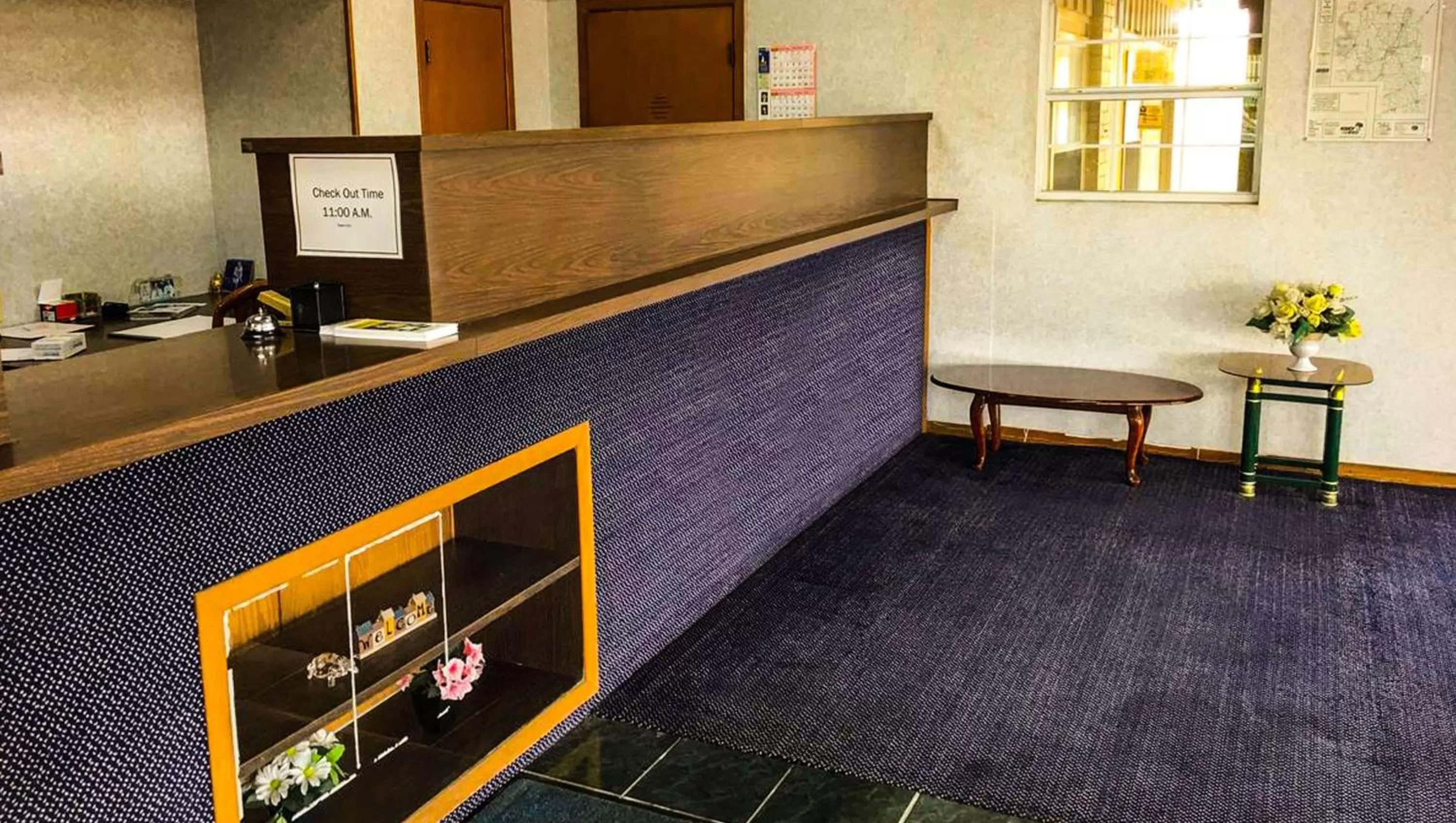 Lobby or reception in Thunderbird Motel Hillsboro