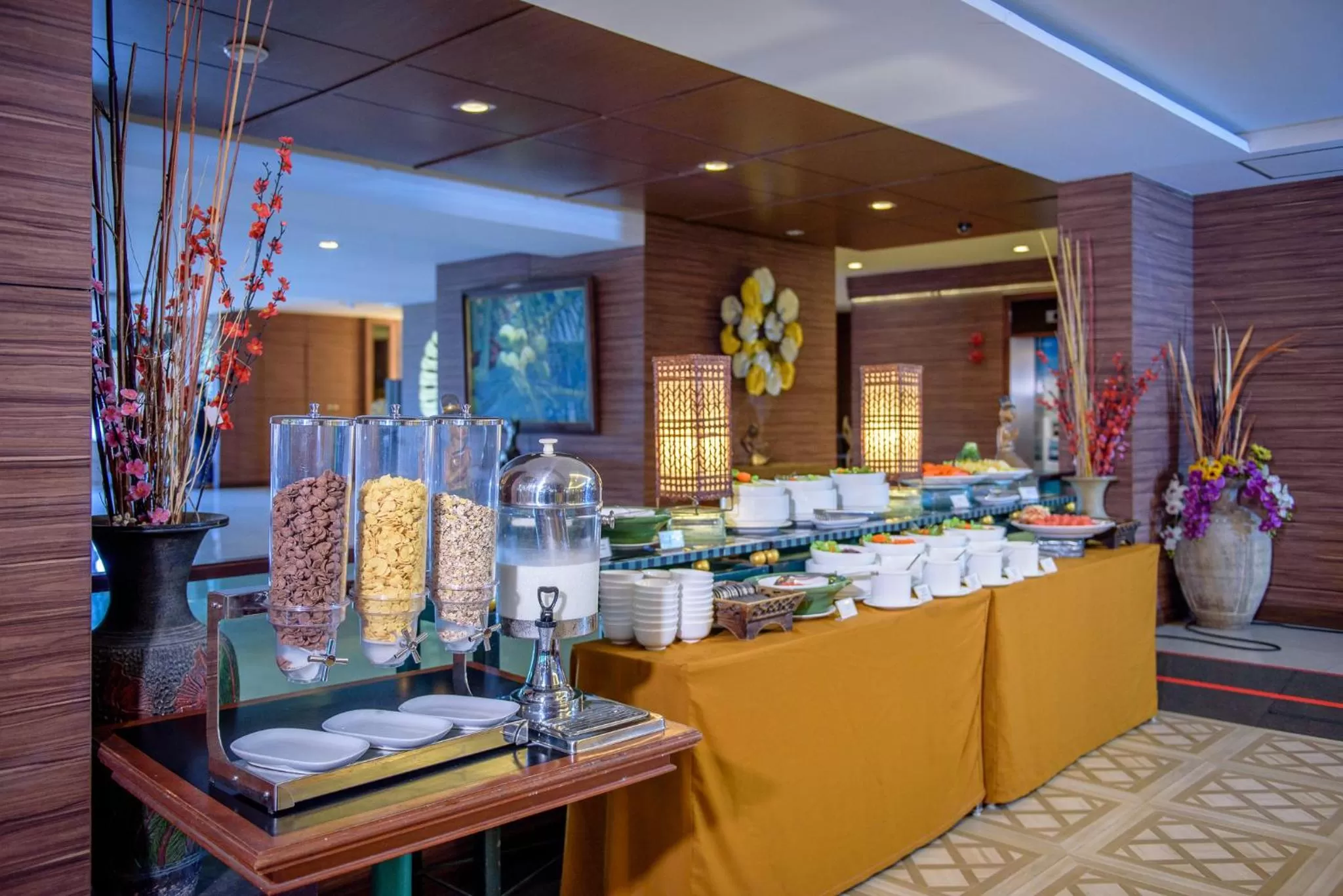 Breakfast in Golden Beach Cha-Am Hotel